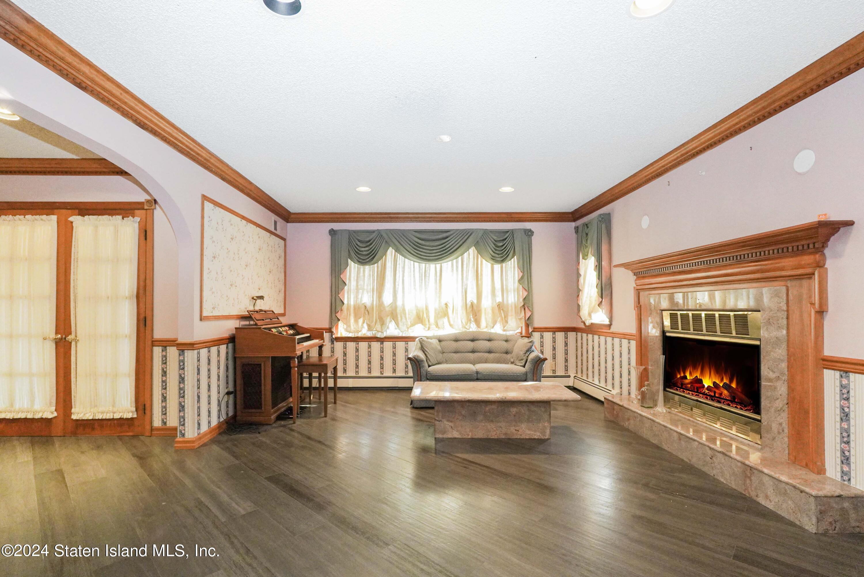 78 Almond Street, Staten Island, NY, 10312 image 9