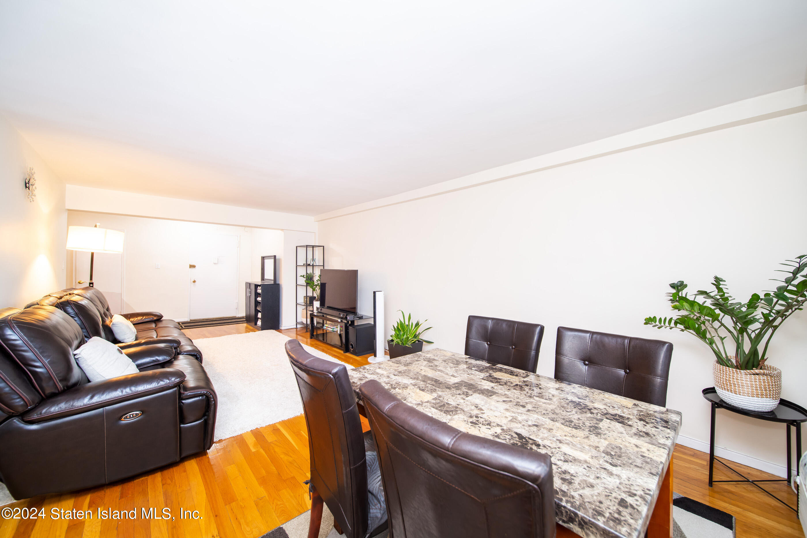 241-20 Northern Boulevard 5e, Queens, NY, 11362 image 10