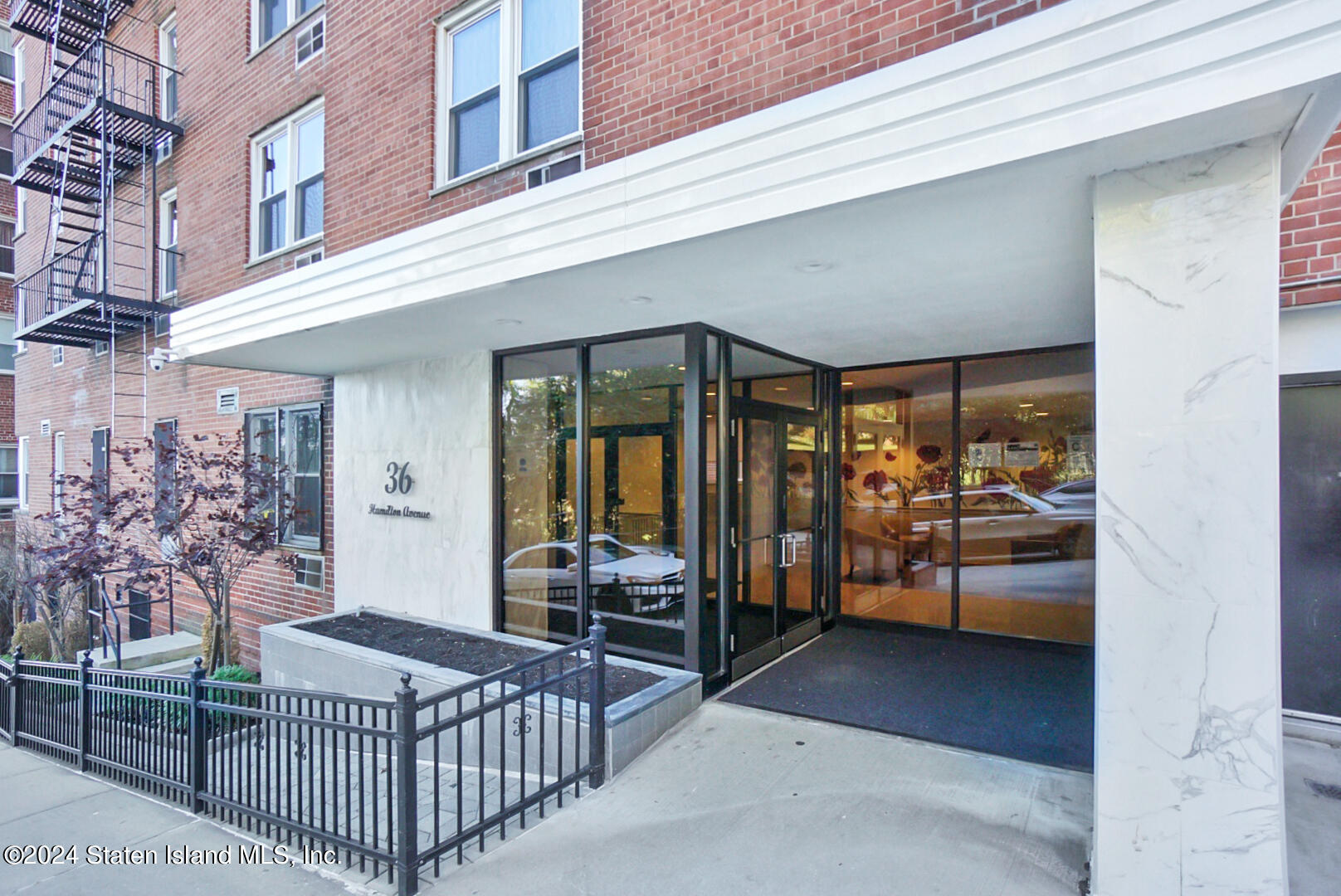 36 Hamilton Ave Avenue 3d Image 1