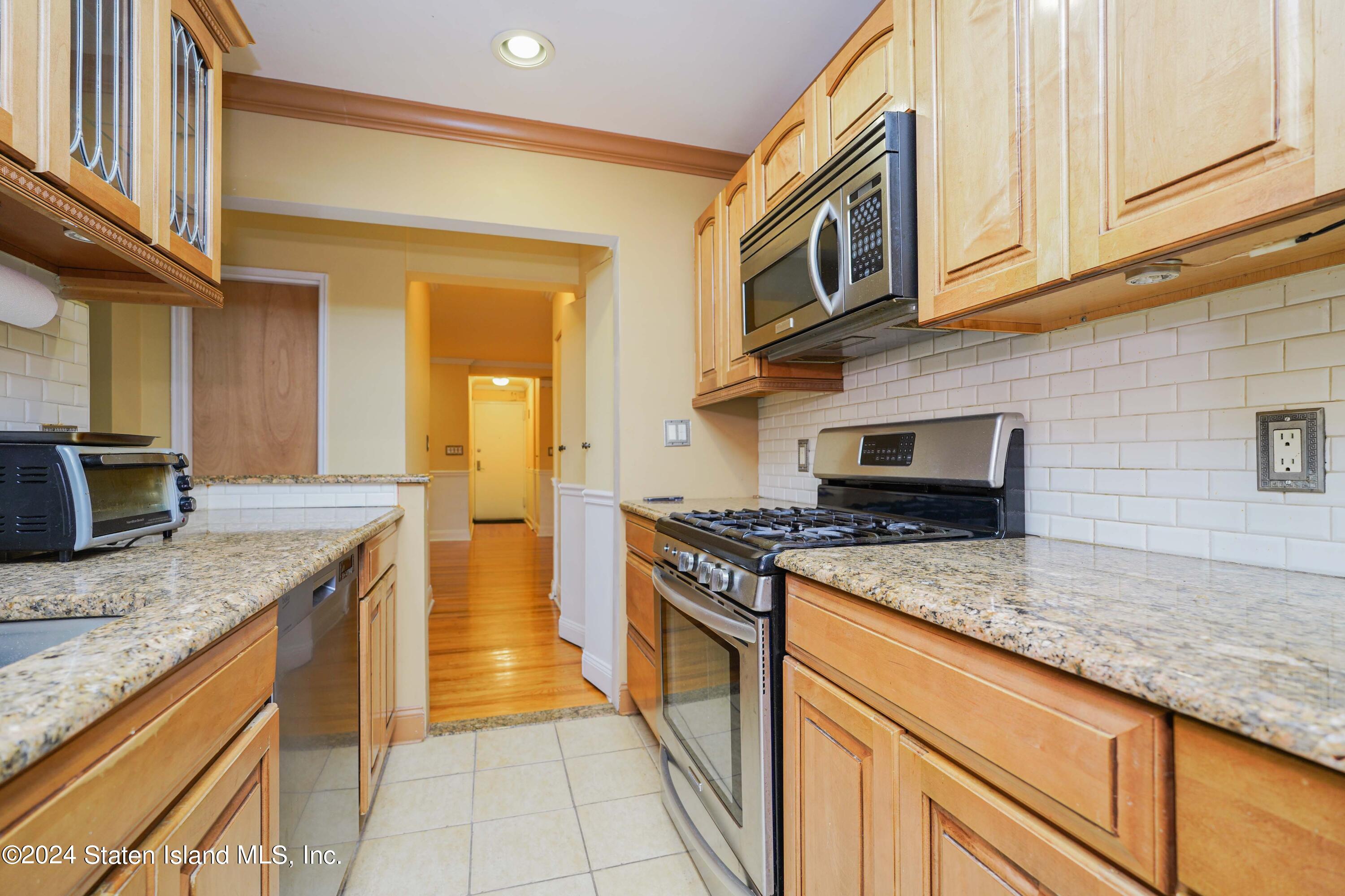 36 Hamilton Ave Avenue 3d, Staten Island, NY, 10301 image 12