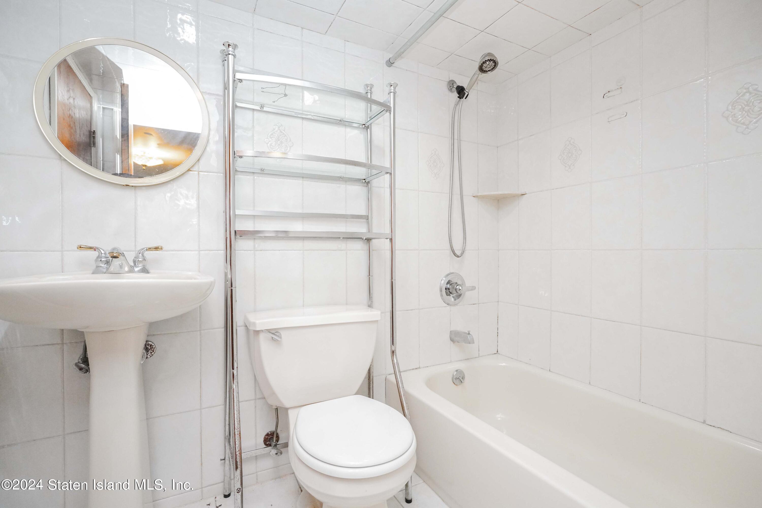 1260 Drumgoole Road, Staten Island, NY, 10312 image 38