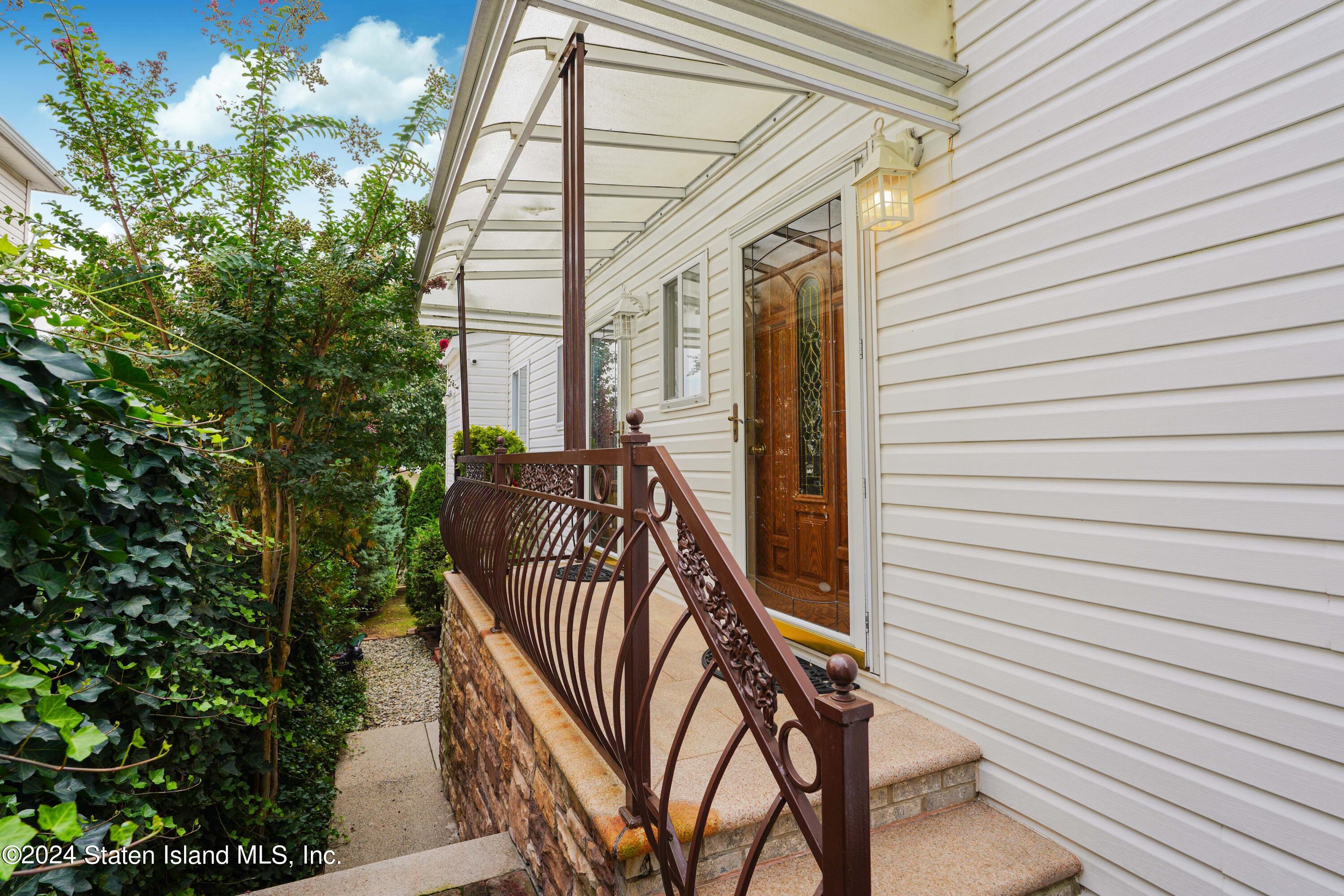 1260 Drumgoole Road, Staten Island, NY, 10312 image 44