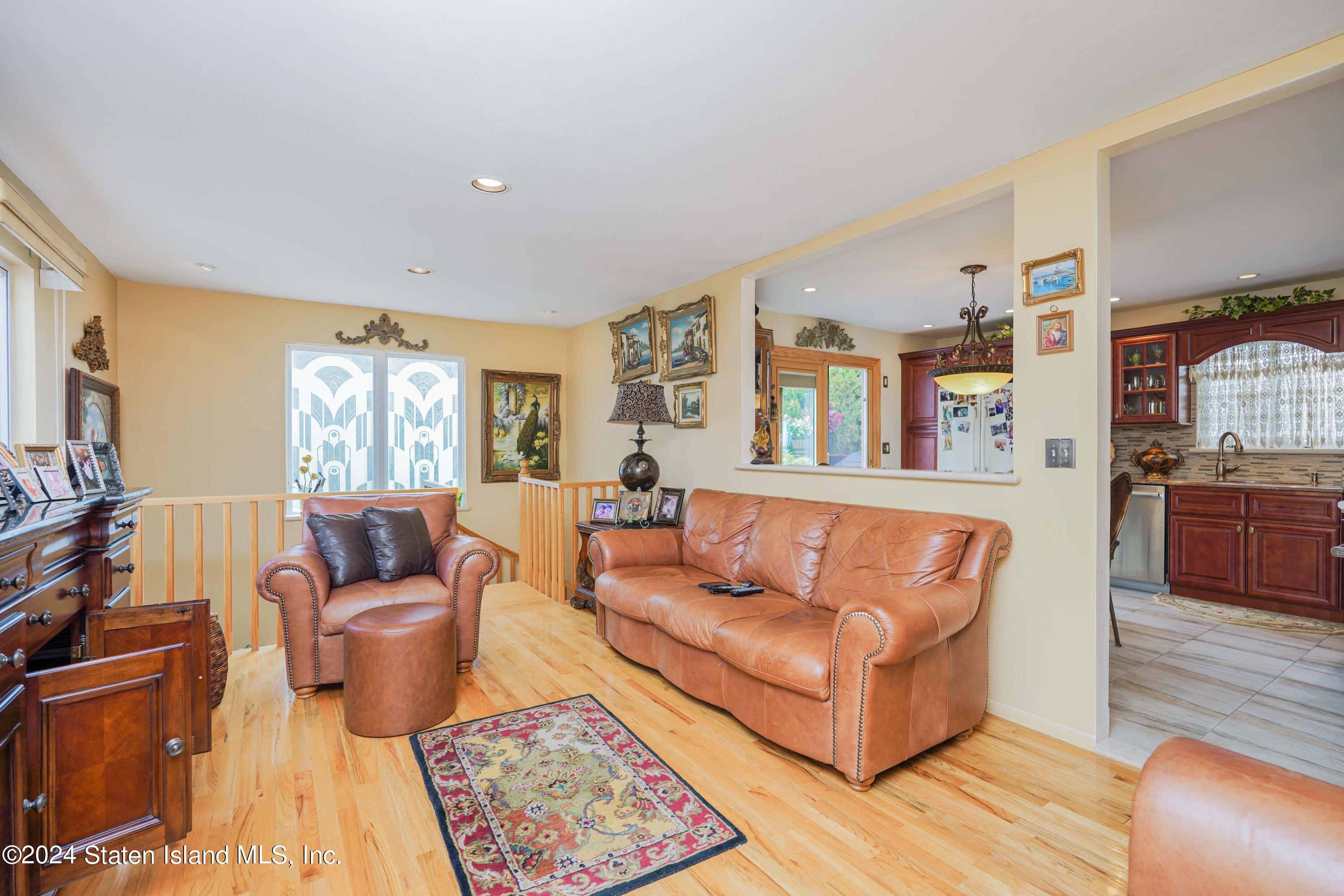 1260 Drumgoole Road, Staten Island, NY, 10312 image 18
