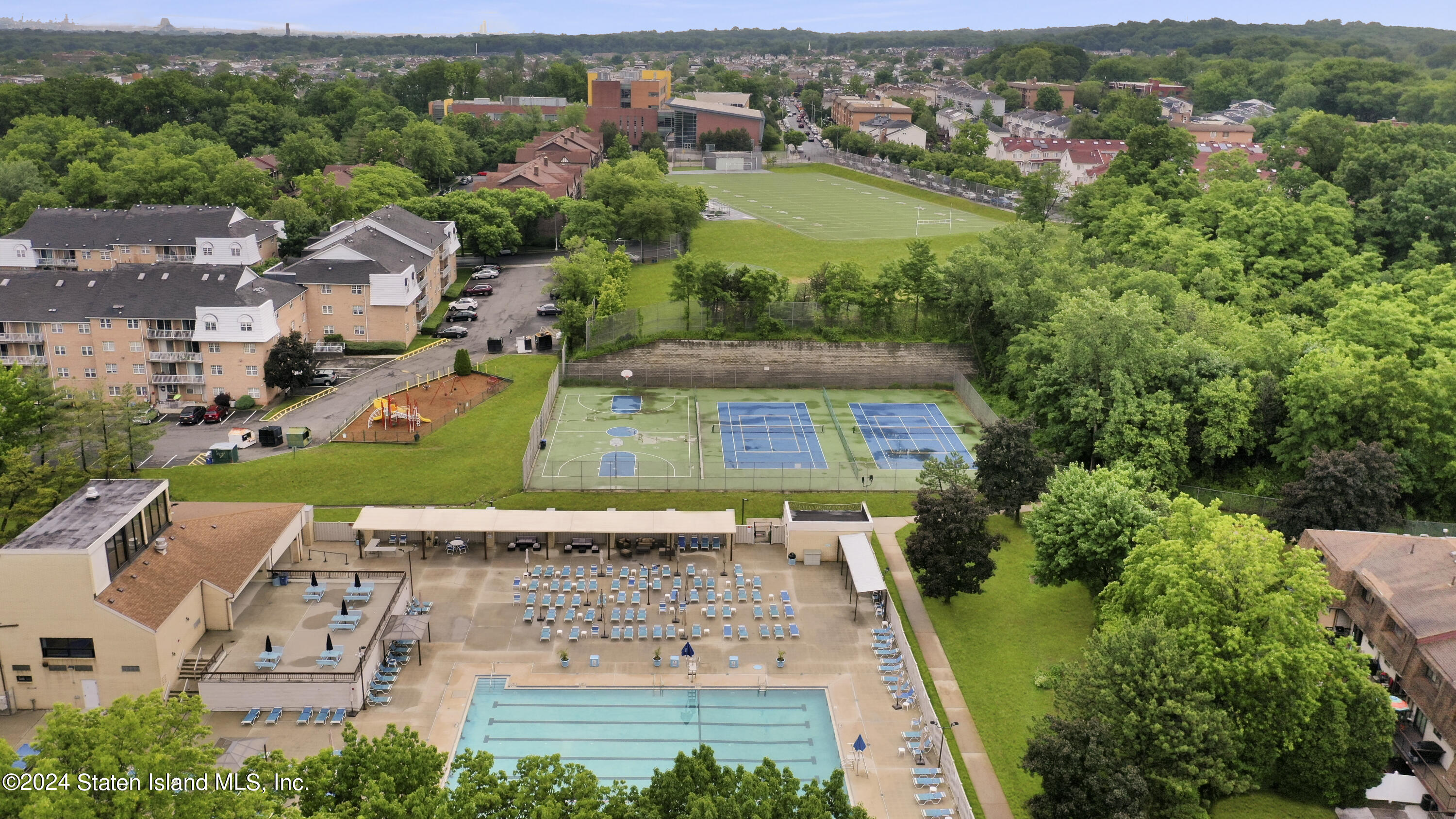 37 Devon Loop A, Staten Island, NY, 10314 image 16