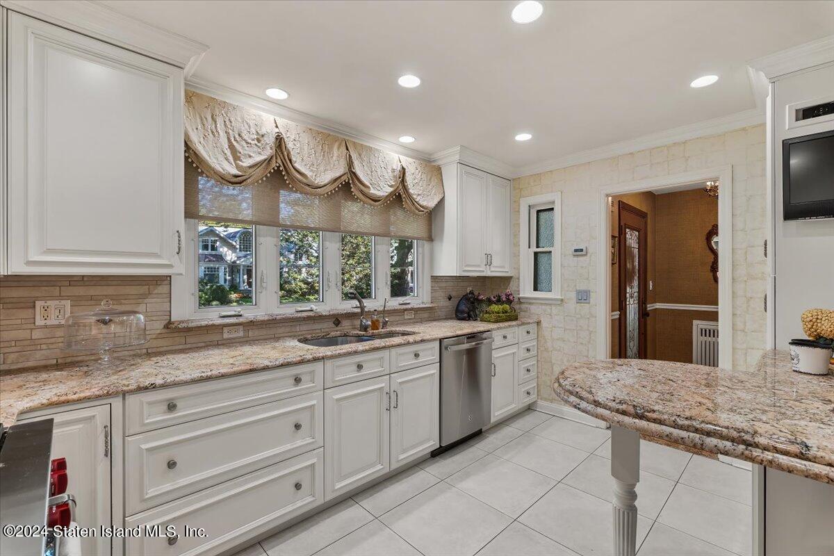 48 Grymes Hill Image 5