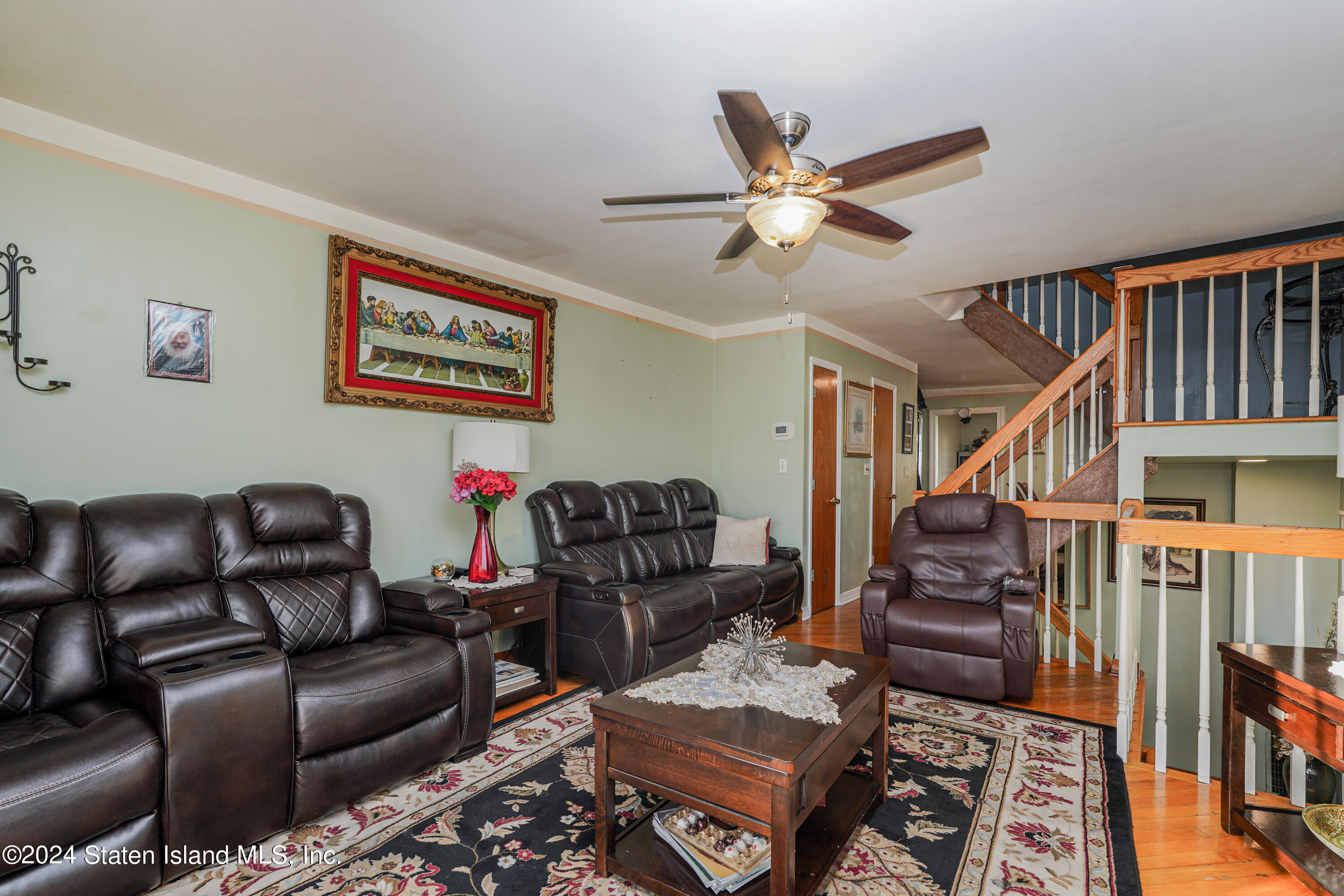 315 Travis Avenue Image 5