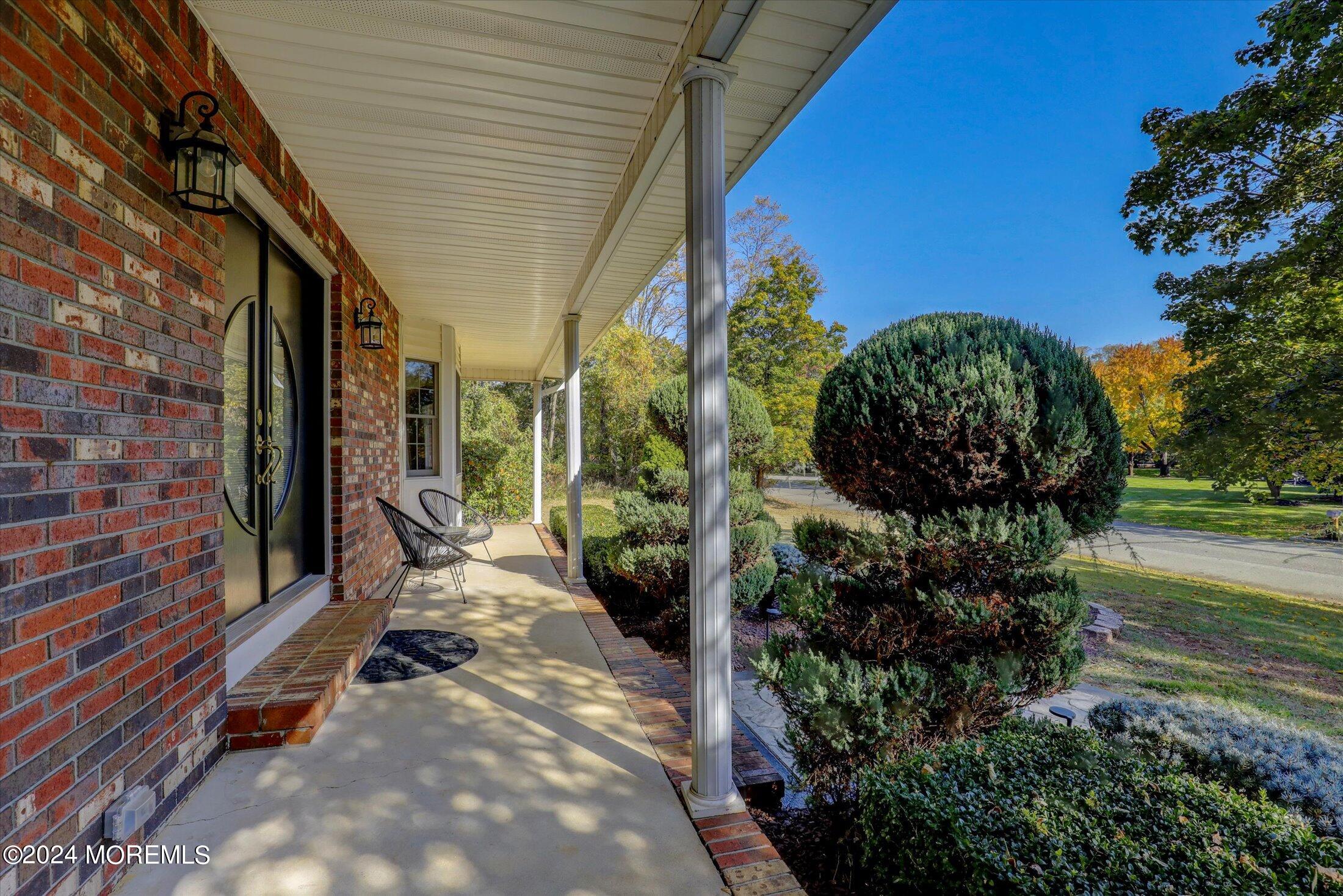 10 Holly Hill Road, Marlboro, NJ, 07746