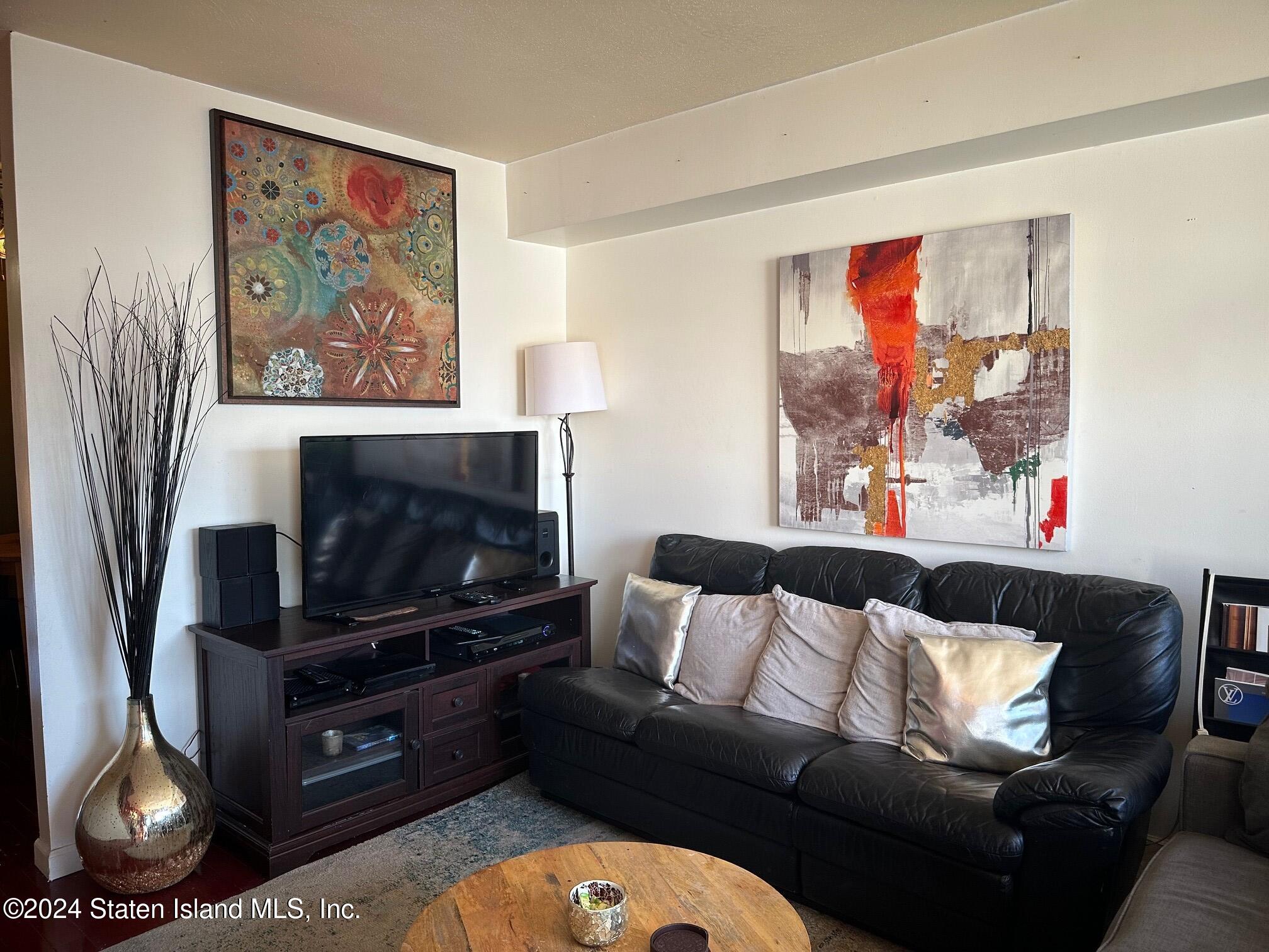 222 Pond Way, Staten Island, NY, 10303 image 10