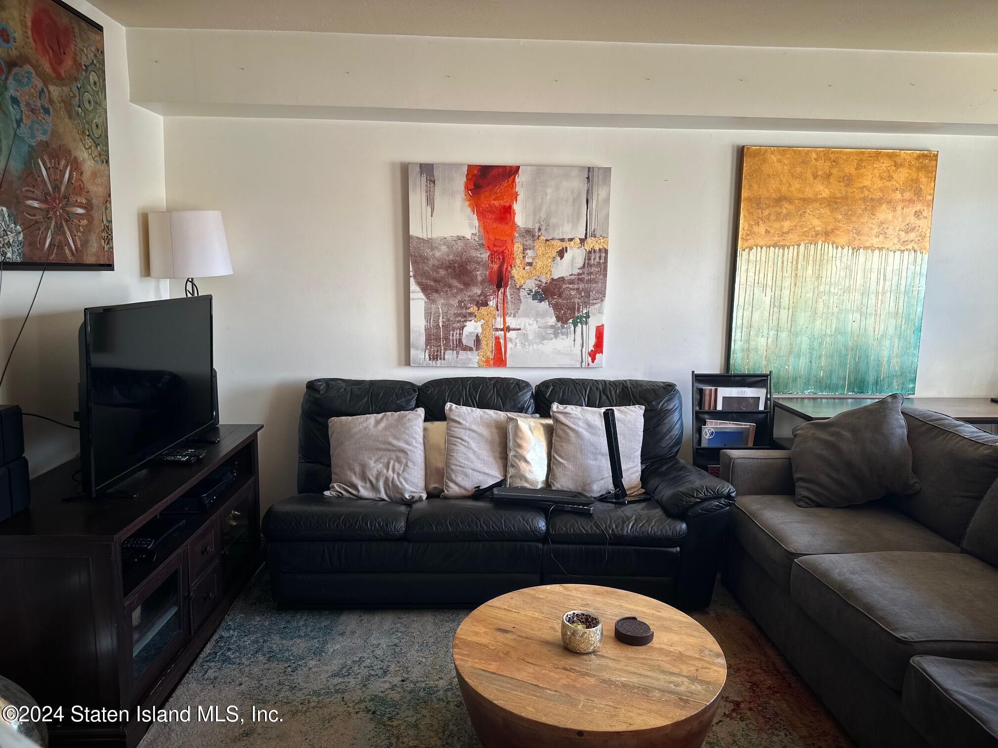 222 Pond Way, Staten Island, NY, 10303 image 14