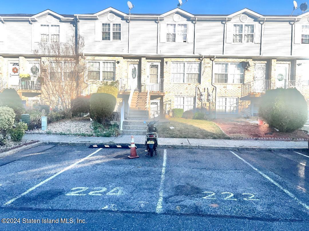 222 Pond Way, Staten Island, NY, 10303 image 27