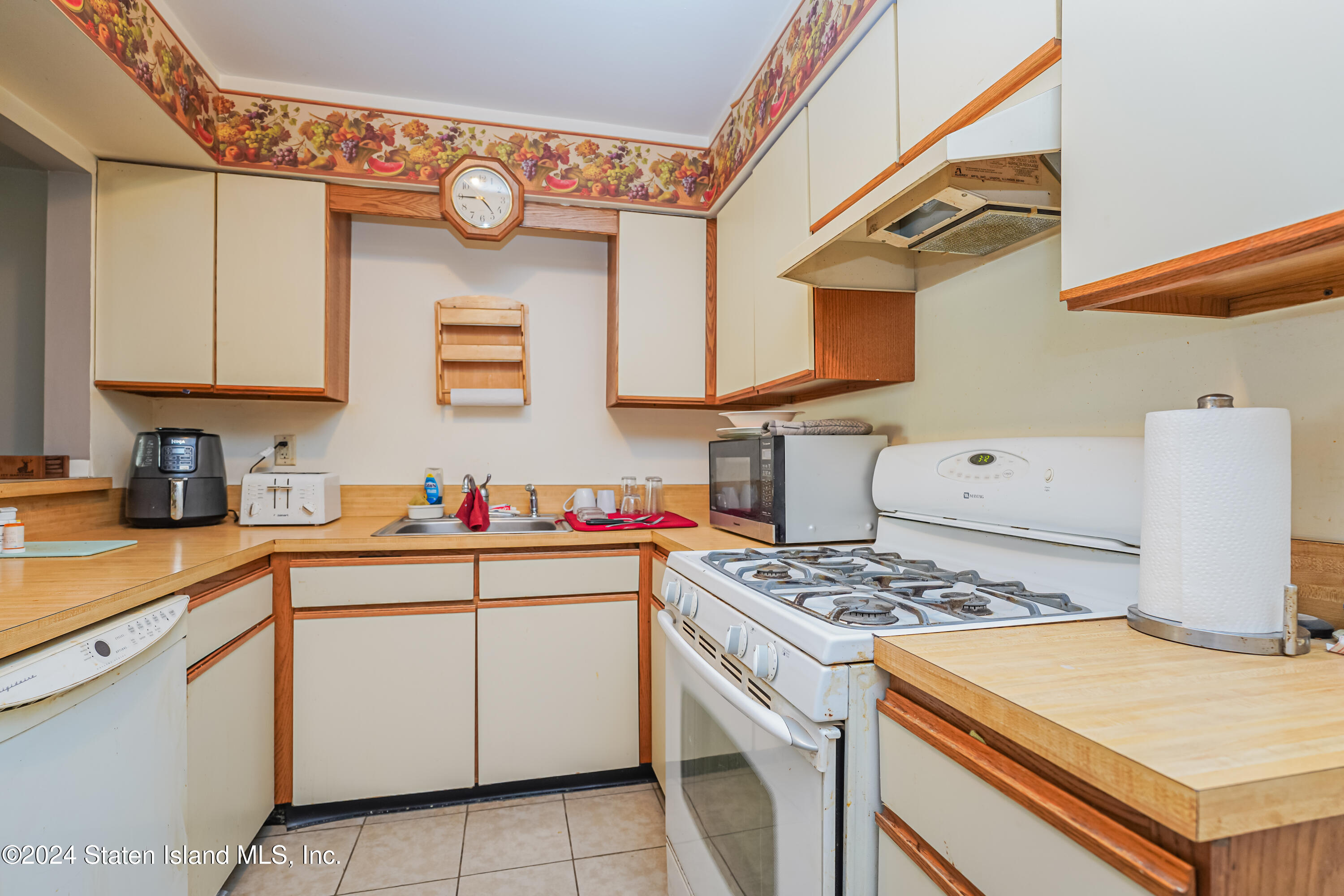 12 Jamie Court, Staten Island, NY, 10314 image 8