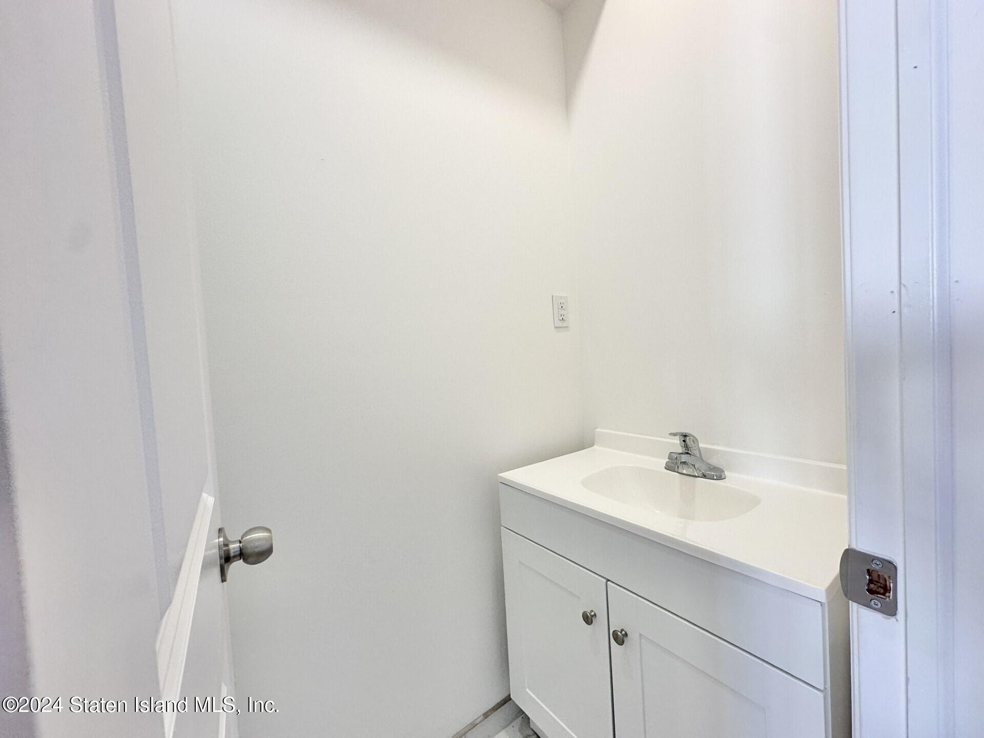 140 Hendricks Avenue, Staten Island, NY, 10301 image 6