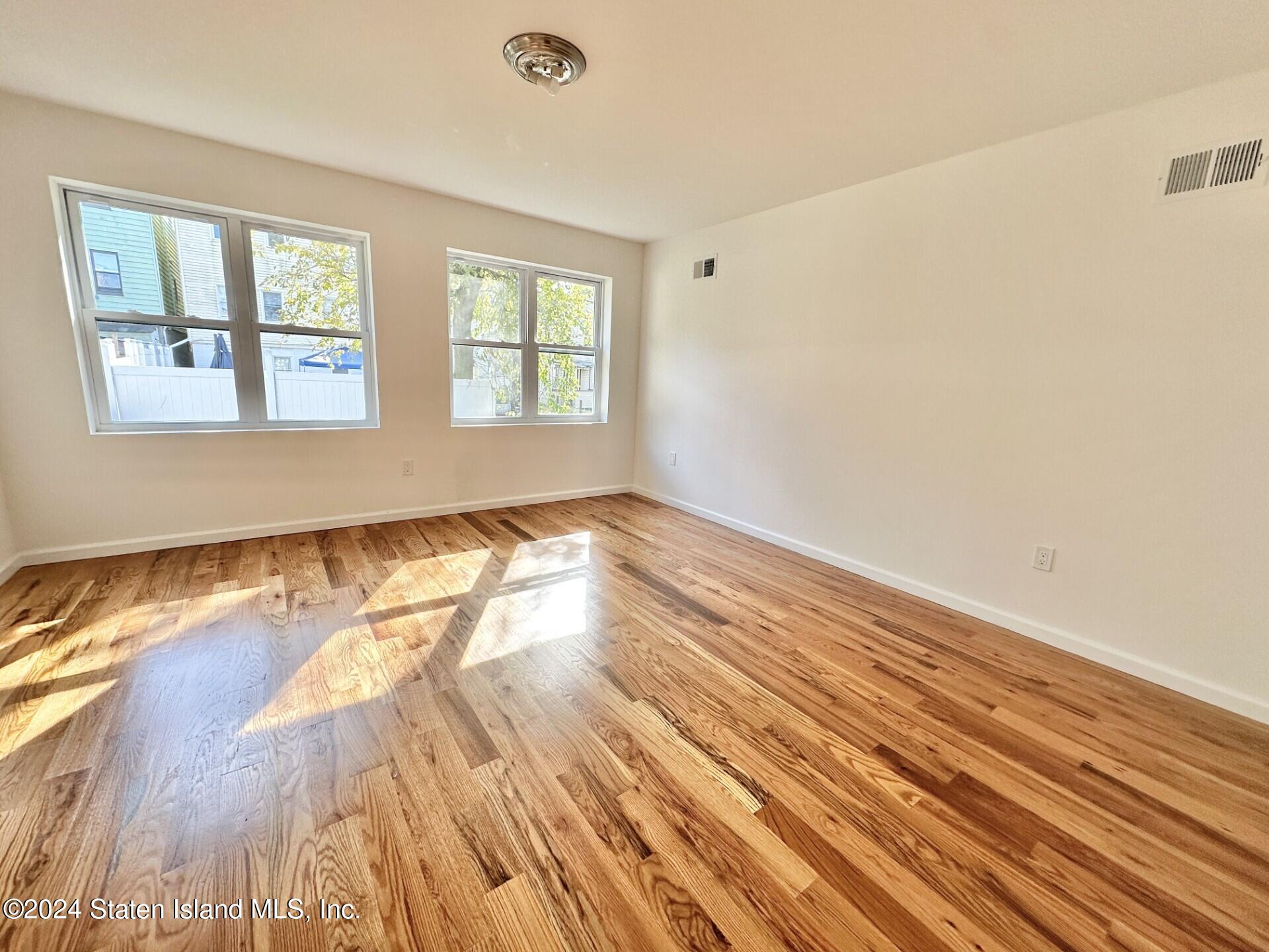 140 Hendricks Avenue, Staten Island, NY, 10301 image 7