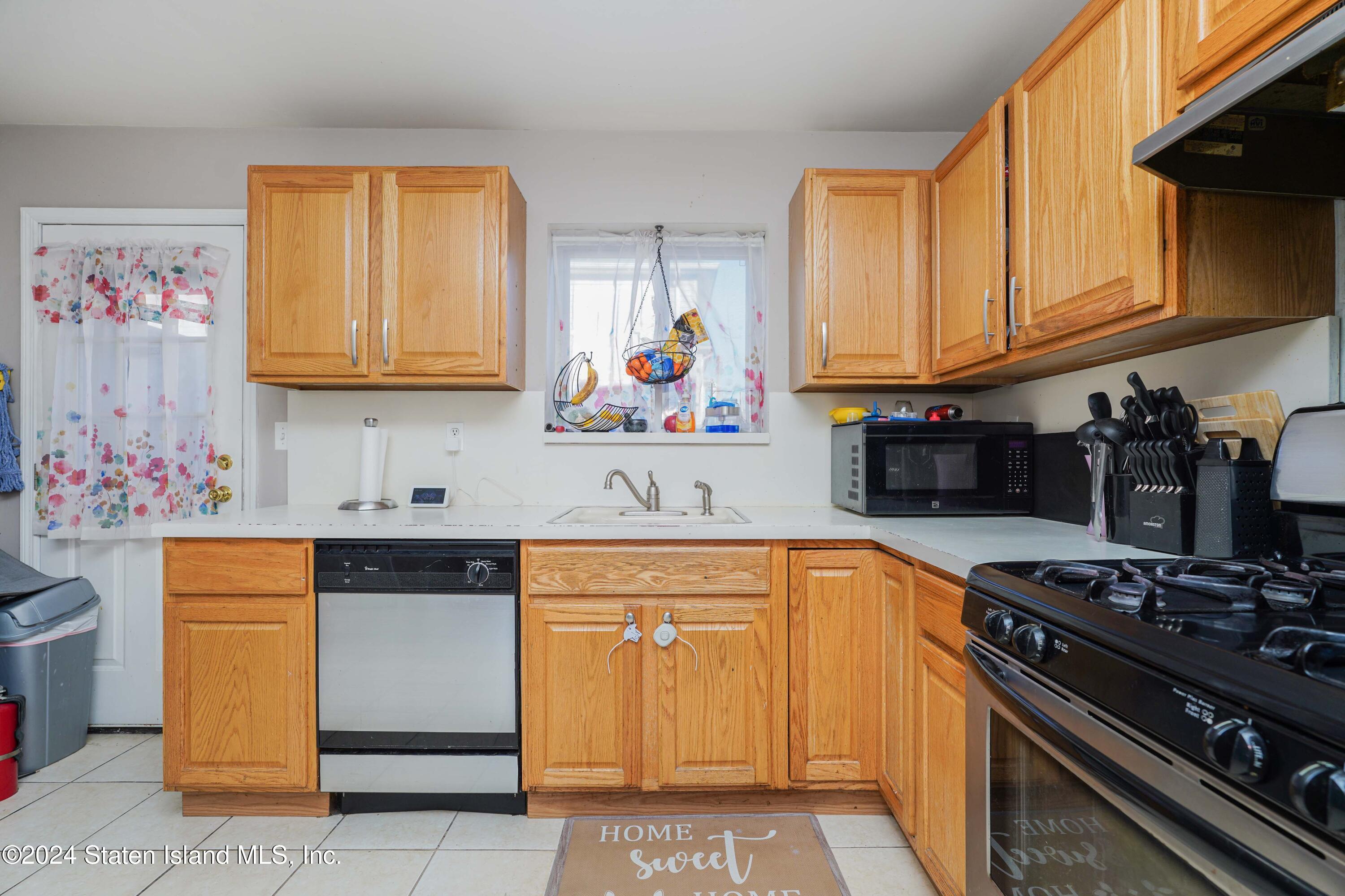 68 Lyceum Court, Staten Island, NY, 10310 image 6