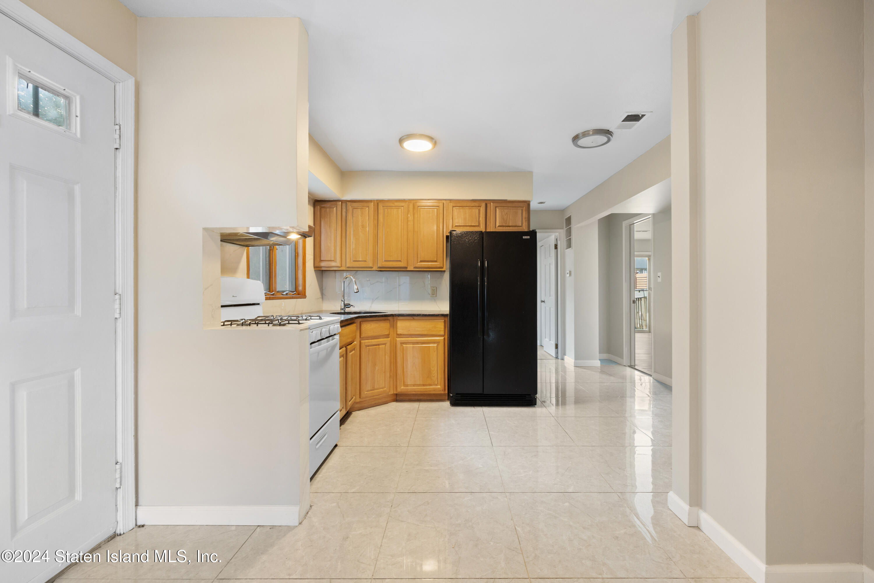62 Bennett Place, Staten Island, NY, 10312 image 19
