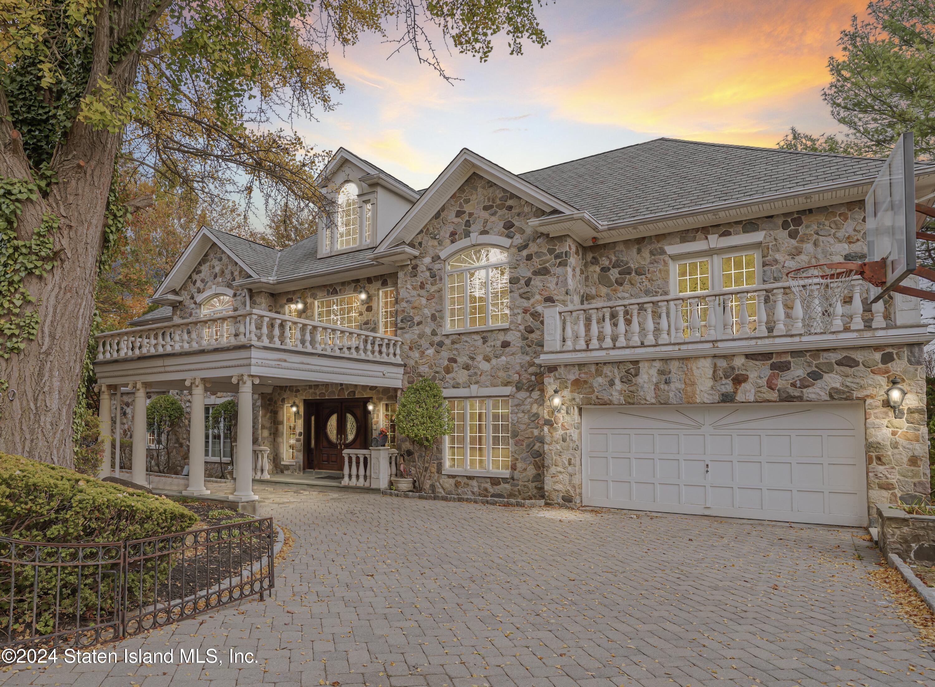 60 Romer Road Image 1