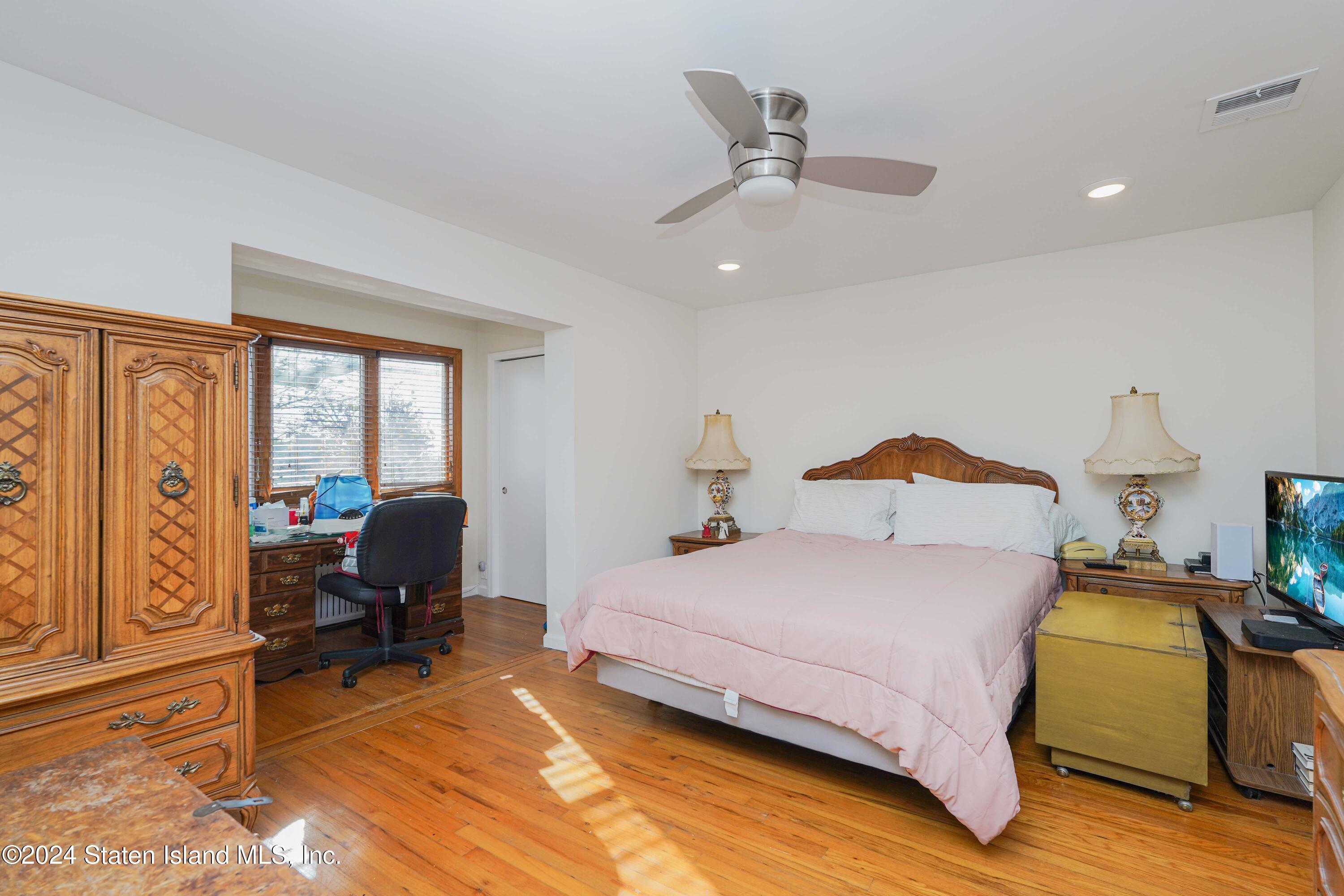 235 Father Capodanno Boulevard, Staten Island, NY, 10305 image 17