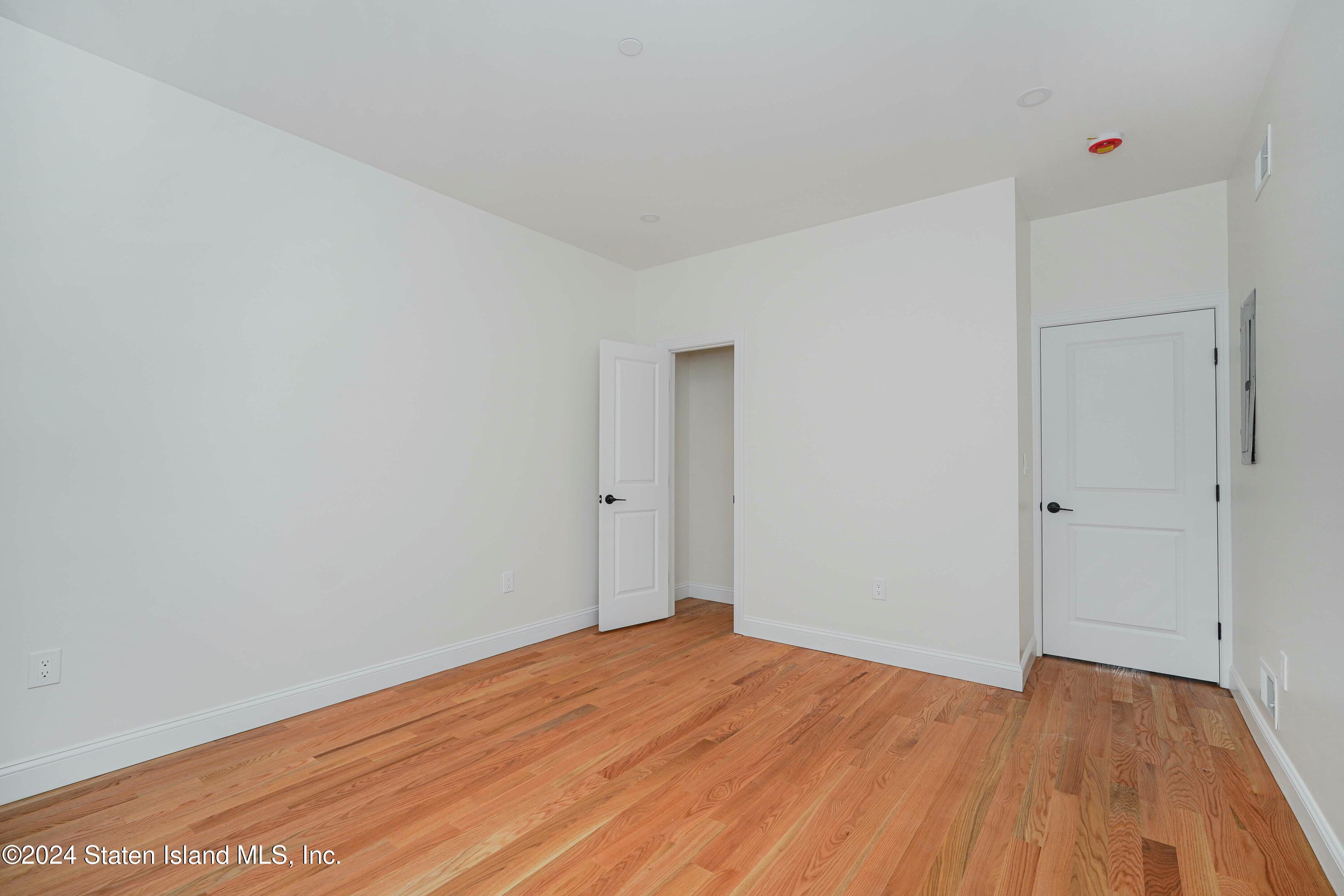 298 Oldfield Street, Staten Island, NY, 10306 image 6