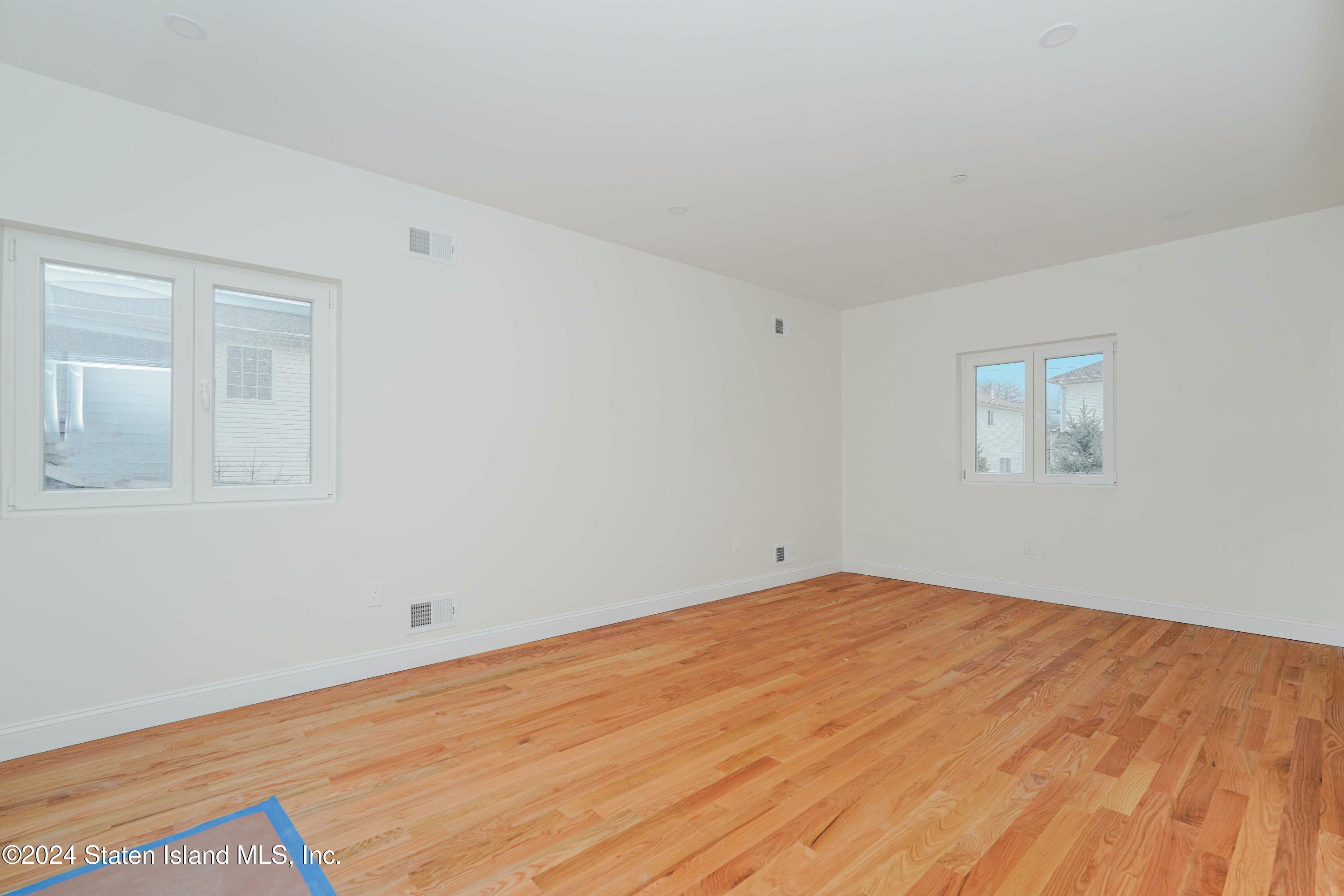 298 Oldfield Street Image 5