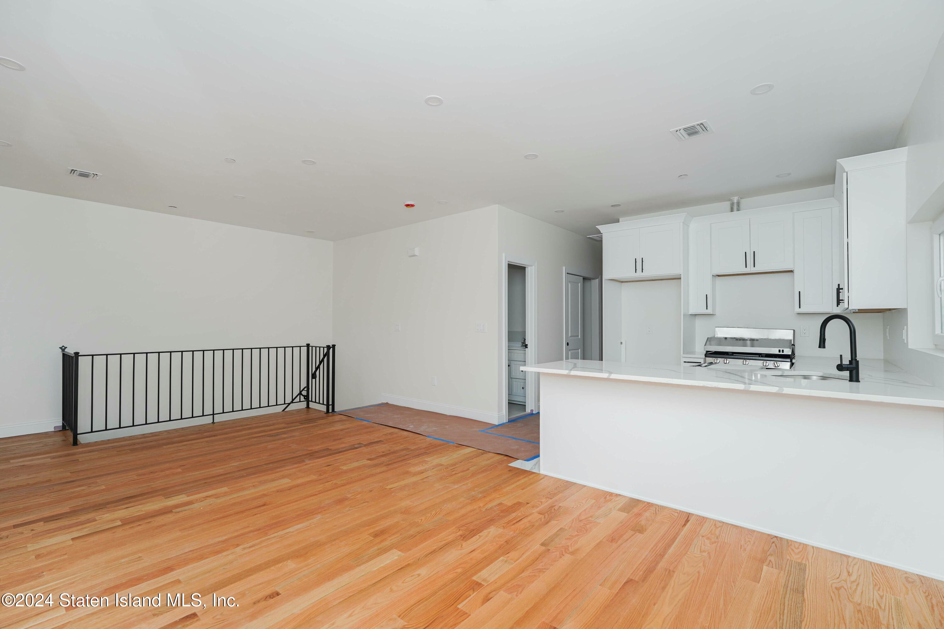 298 Oldfield Street, Staten Island, NY, 10306 image 15