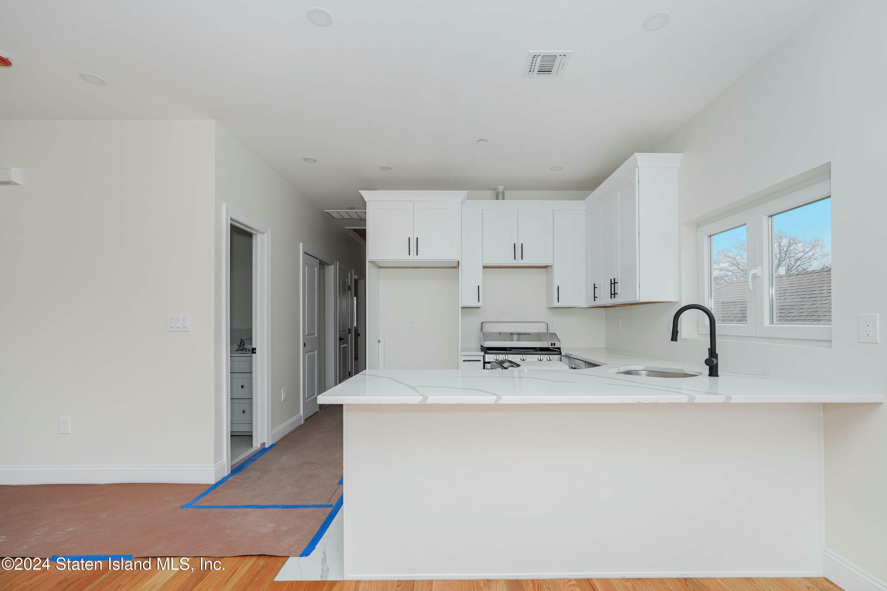 298 Oldfield Street, Staten Island, NY, 10306 image 16