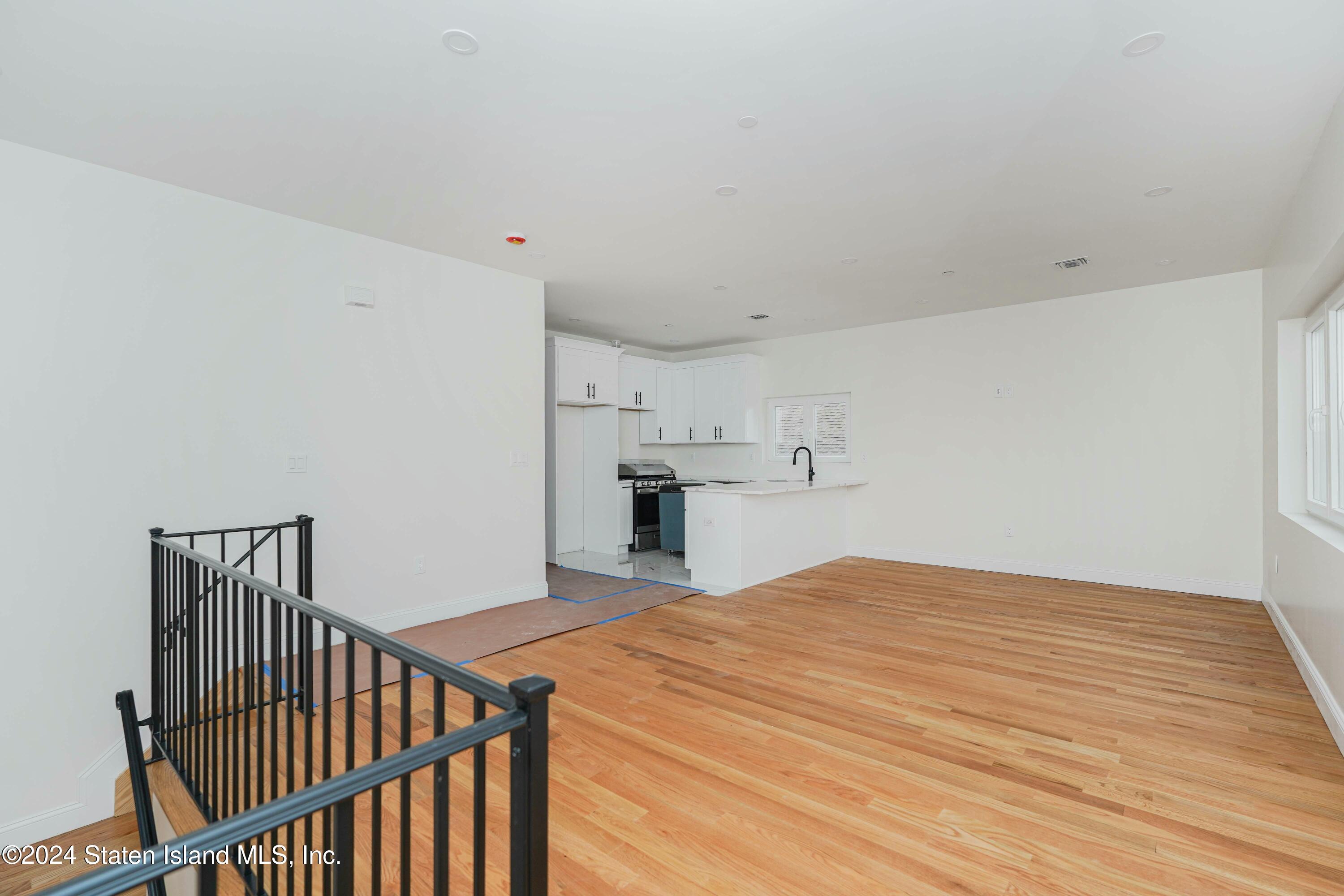 298 Oldfield Street, Staten Island, NY, 10306 image 17