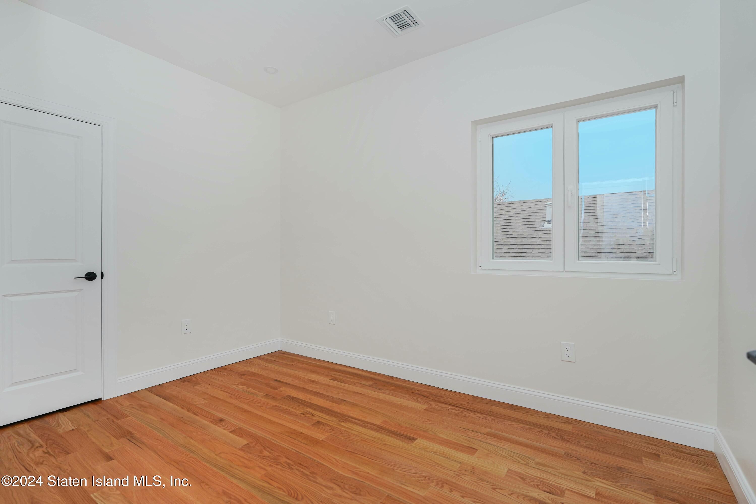 298 Oldfield Street, Staten Island, NY, 10306 image 21