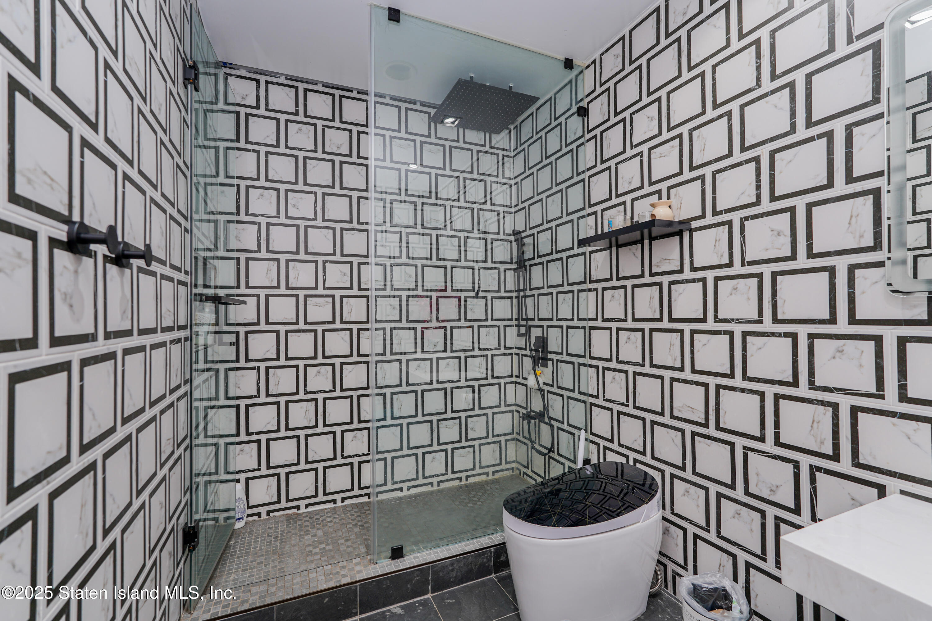 72 Mills Avenue, Staten Island, NY, 10305 image 12