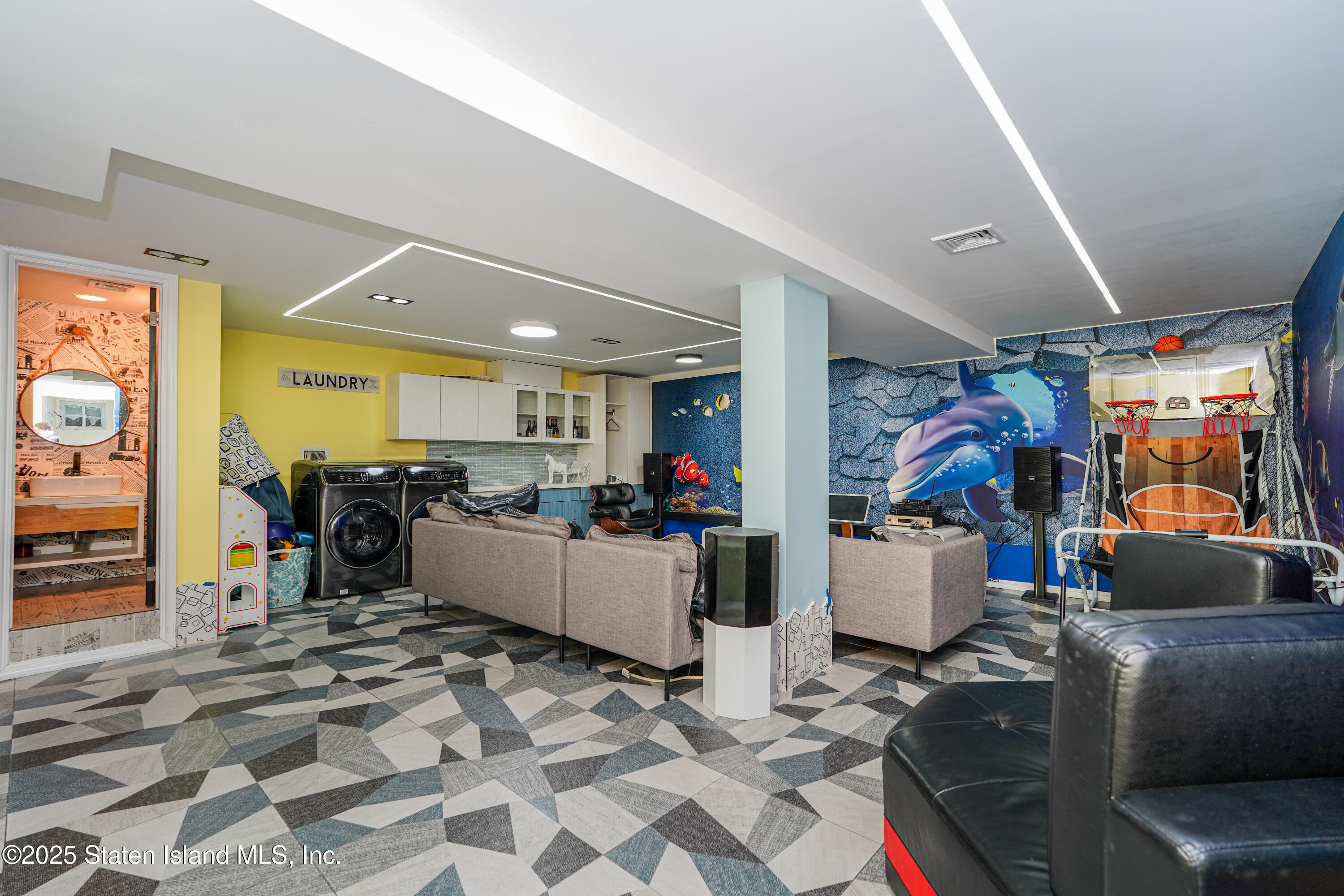 72 Mills Avenue, Staten Island, NY, 10305 image 37