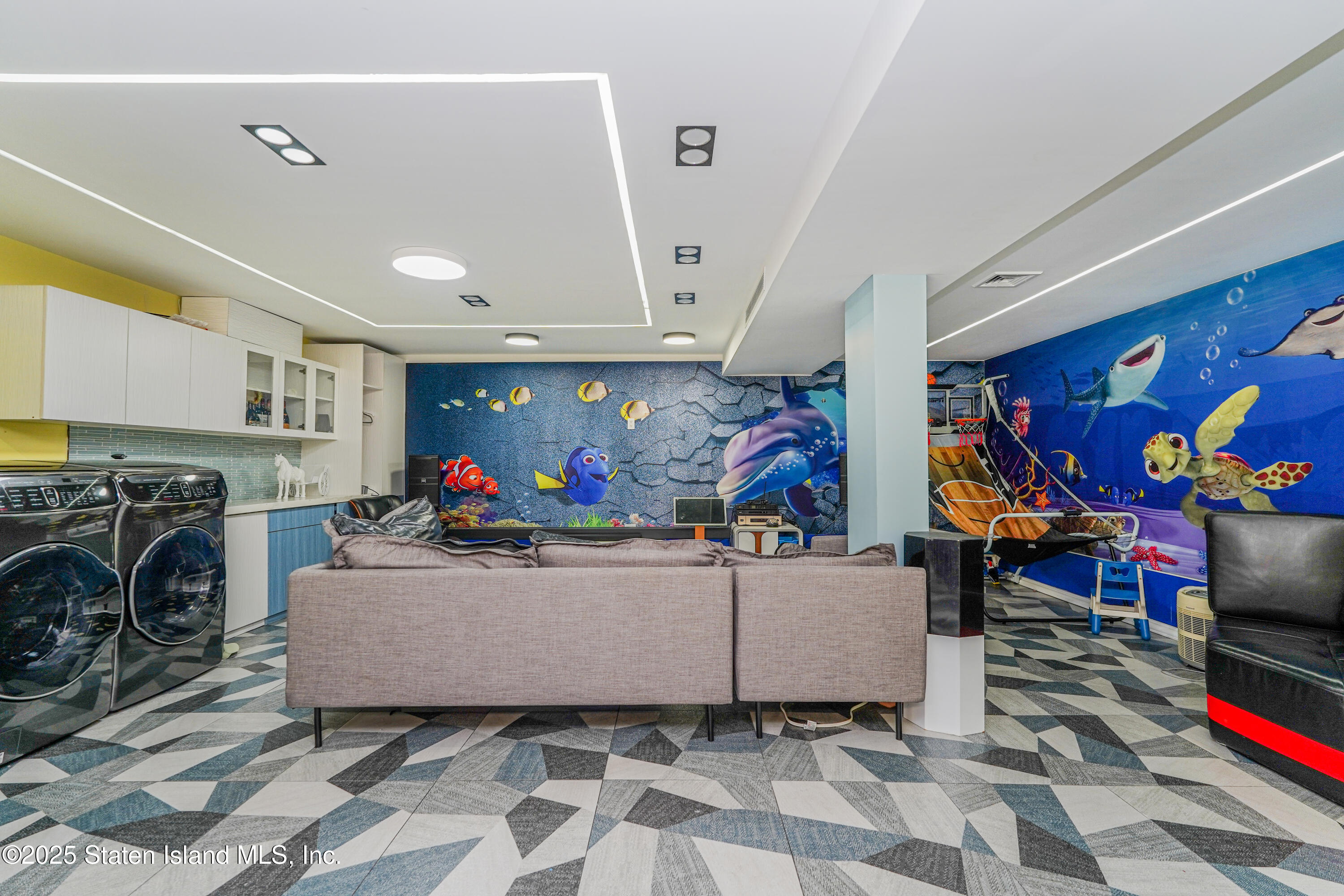 72 Mills Avenue, Staten Island, NY, 10305 image 38