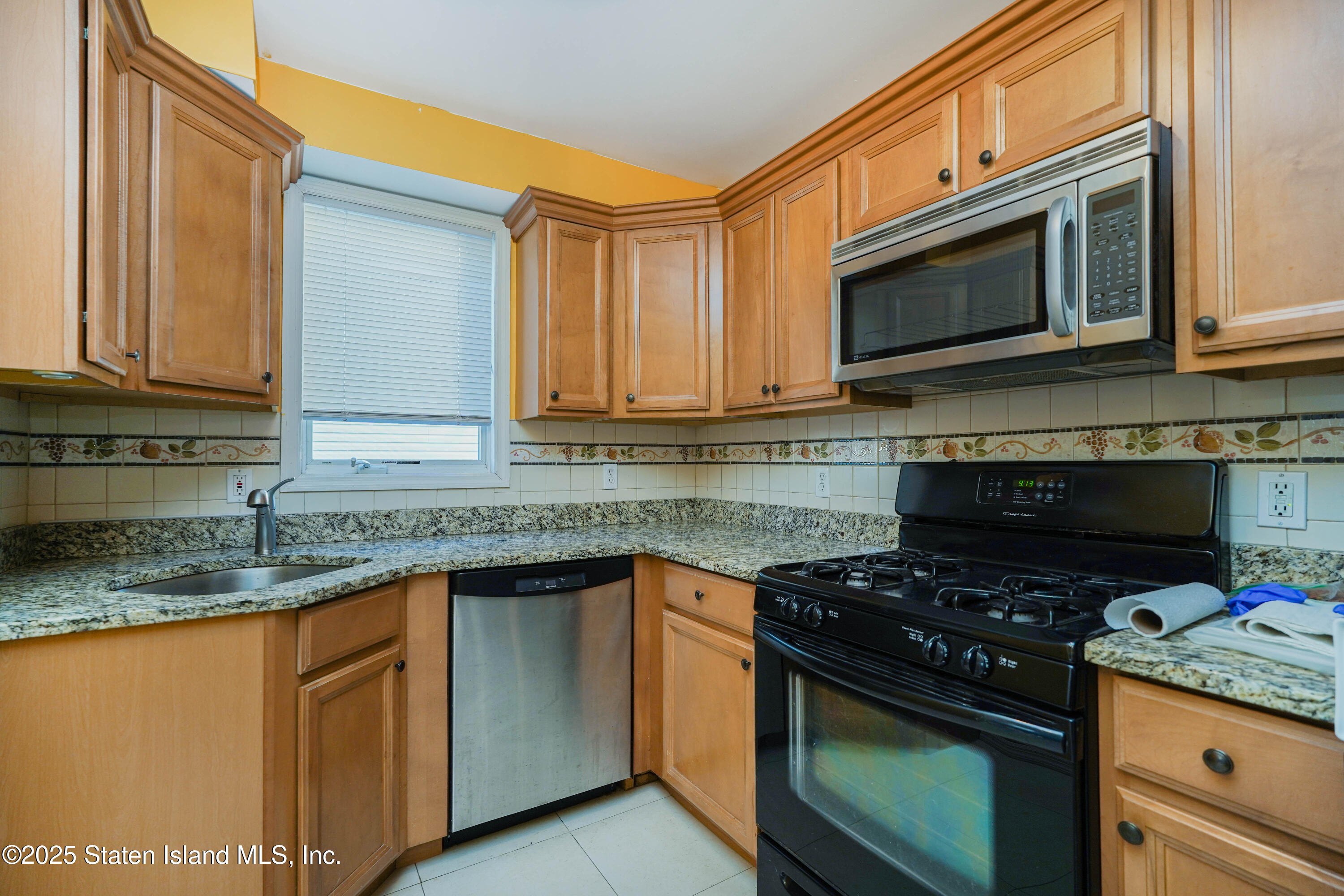 202 Sheraden Avenue, Staten Island, NY, 10314 image 25
