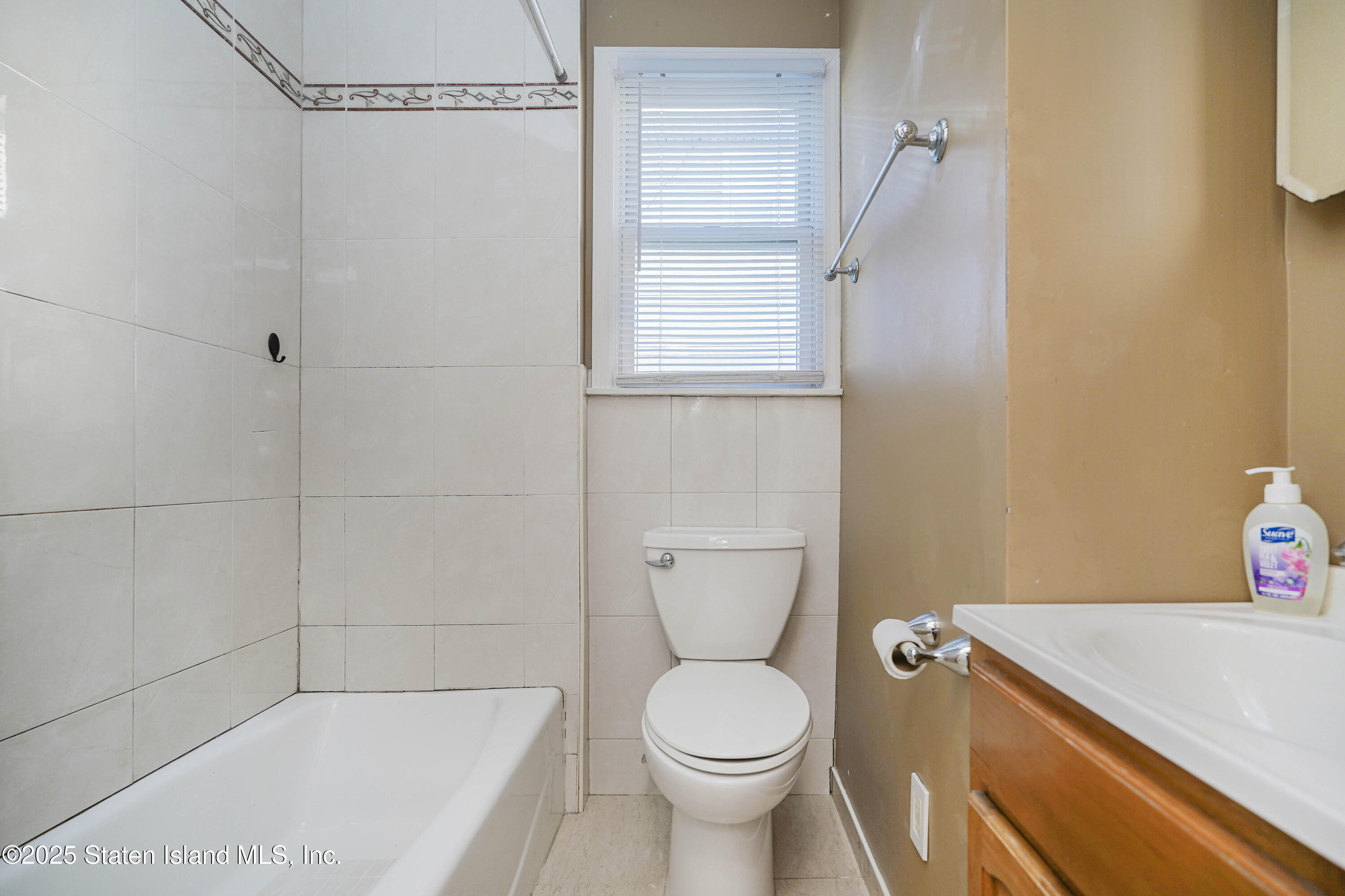 202 Sheraden Avenue, Staten Island, NY, 10314 image 27