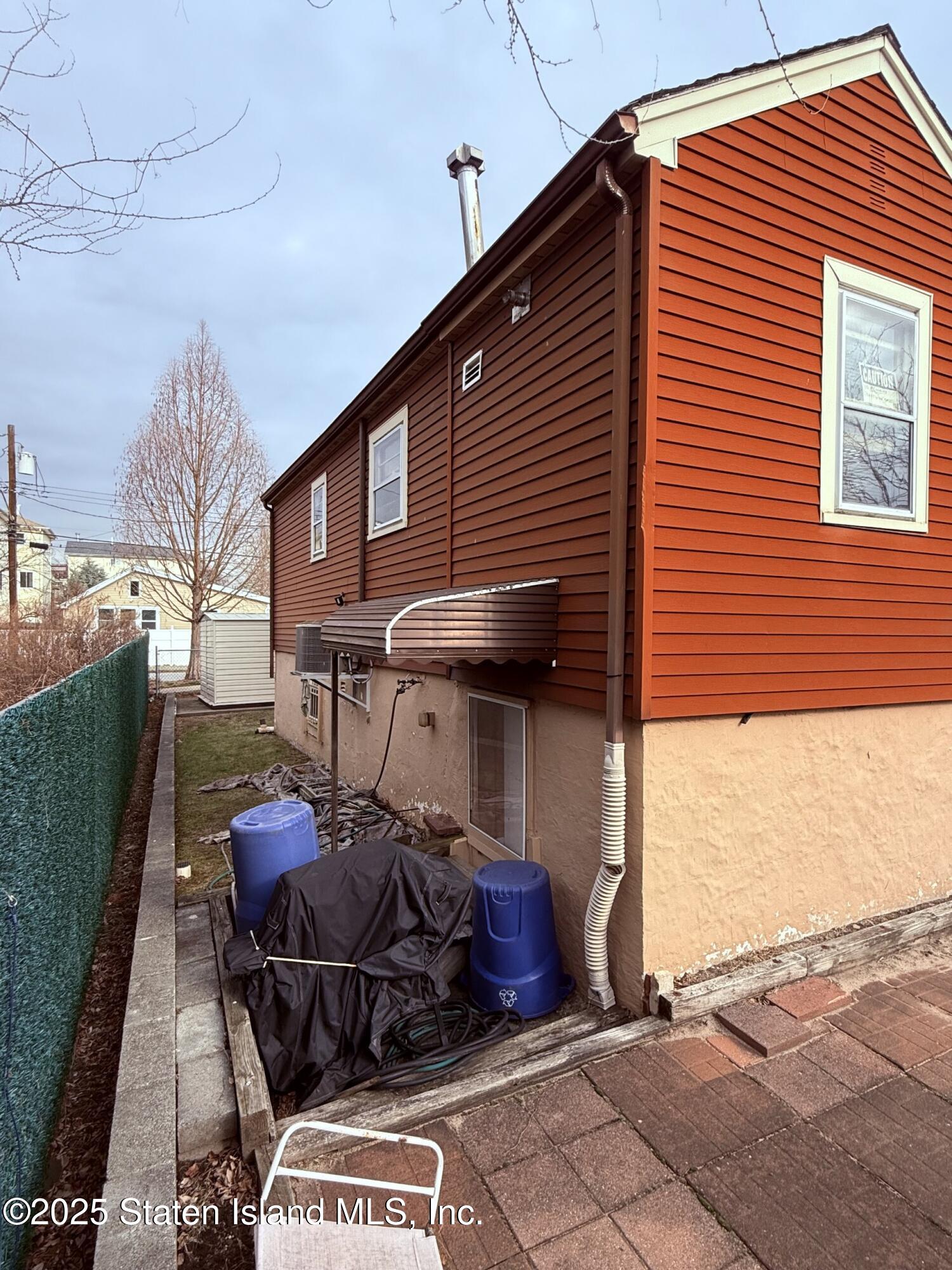 215 Colony Avenue Image 4