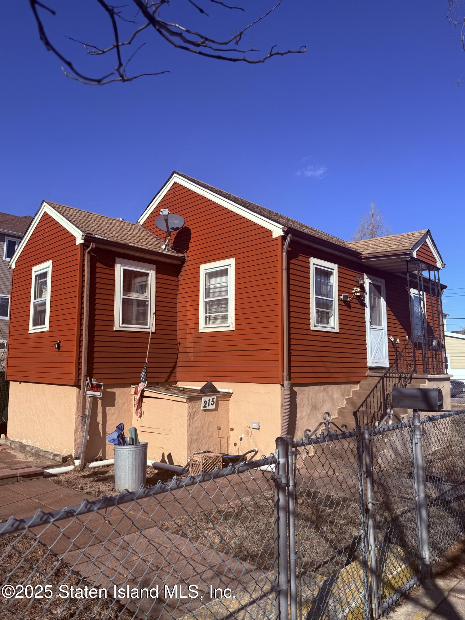 215 Colony Avenue, Staten Island, NY, 10306