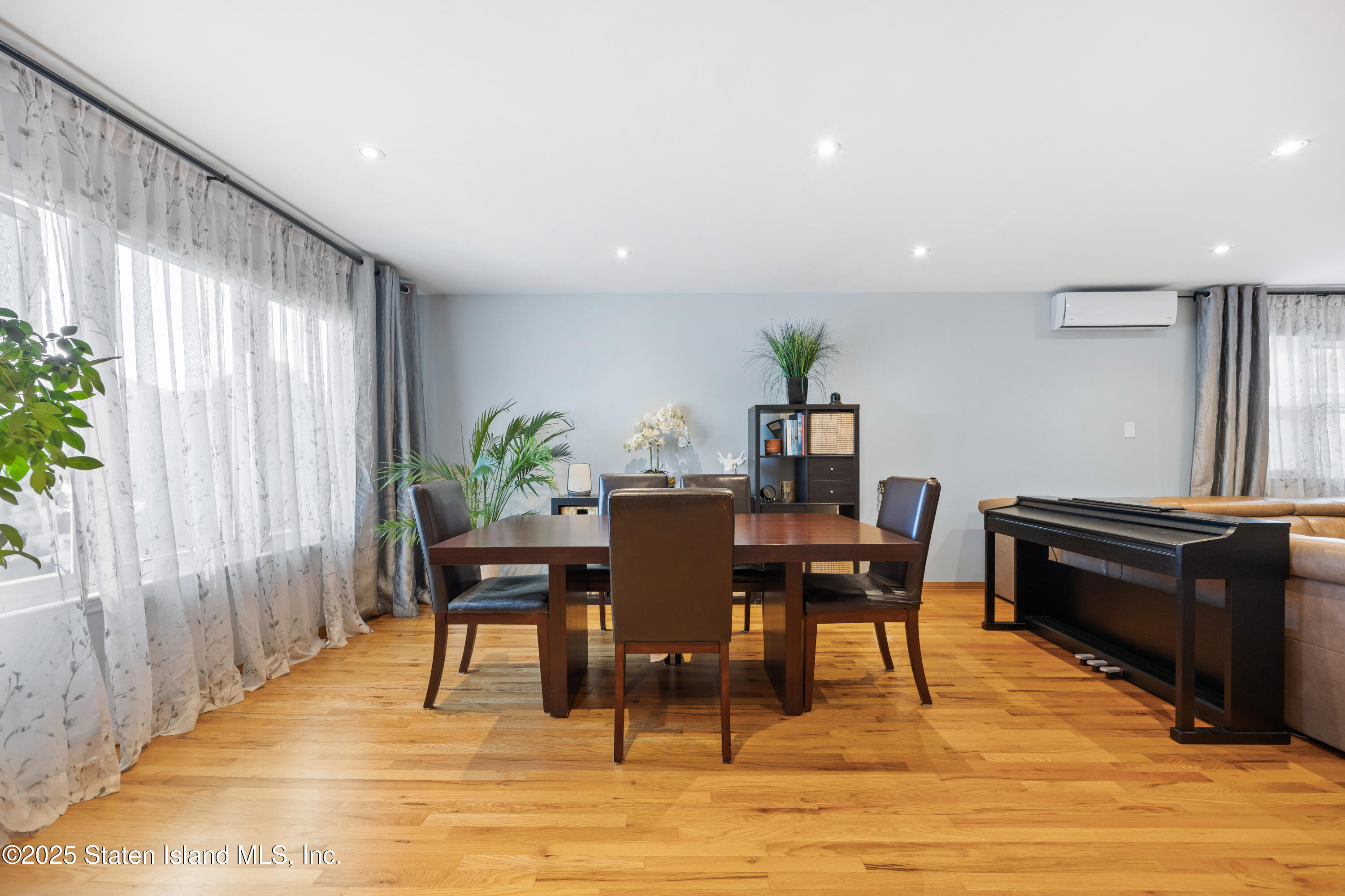 556 Eltingville Boulevard, Staten Island, NY, 10312 image 6