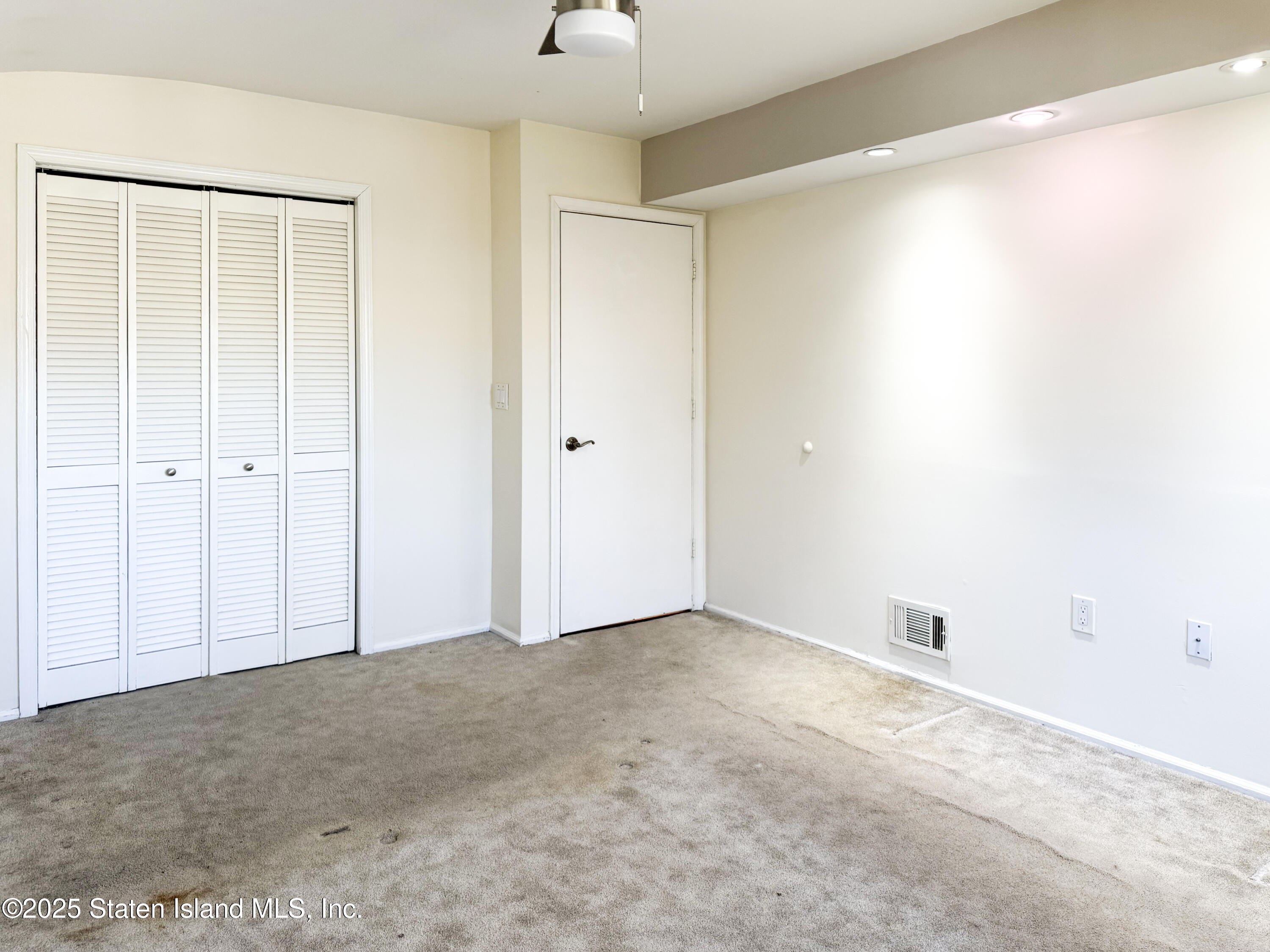 569 Buchanan Avenue B, Staten Island, NY, 10314 image 16