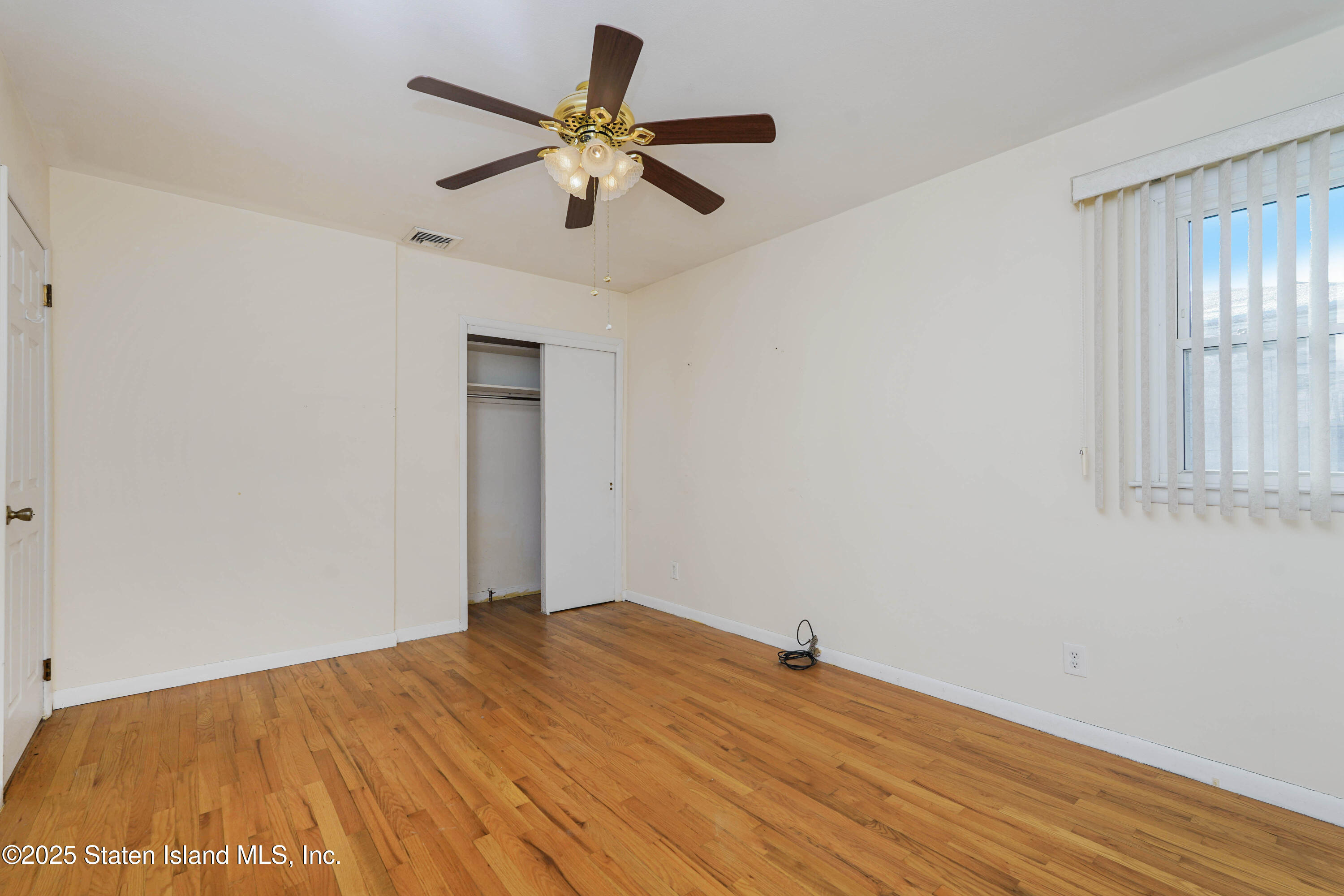 160 Woods Of Arden Road, Staten Island, NY, 10312 image 10