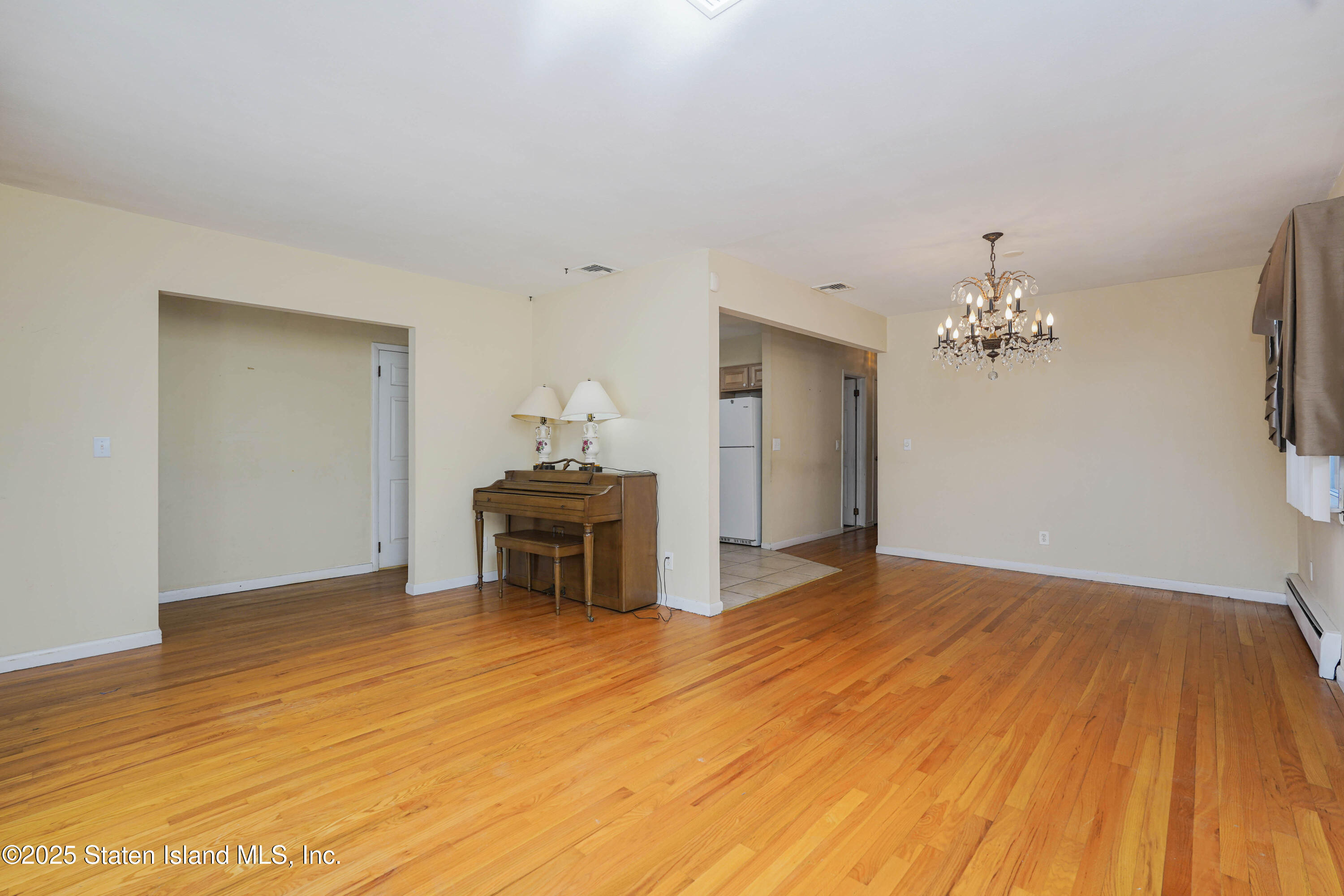 160 Woods Of Arden Road Image 3