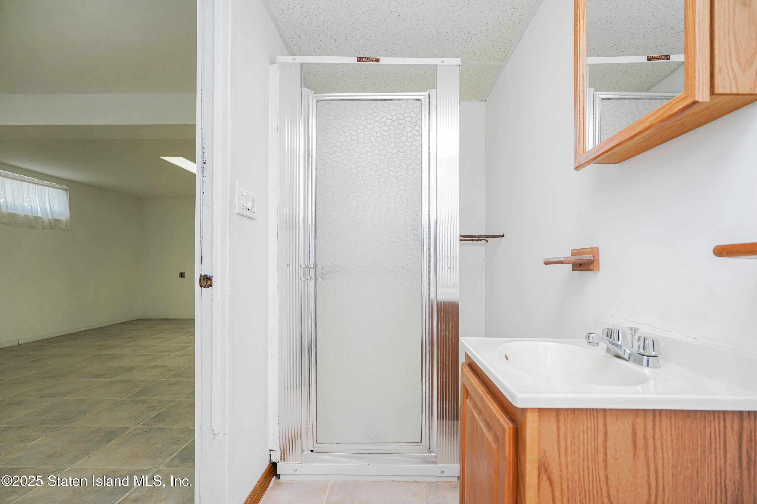160 Woods Of Arden Road, Staten Island, NY, 10312 image 15