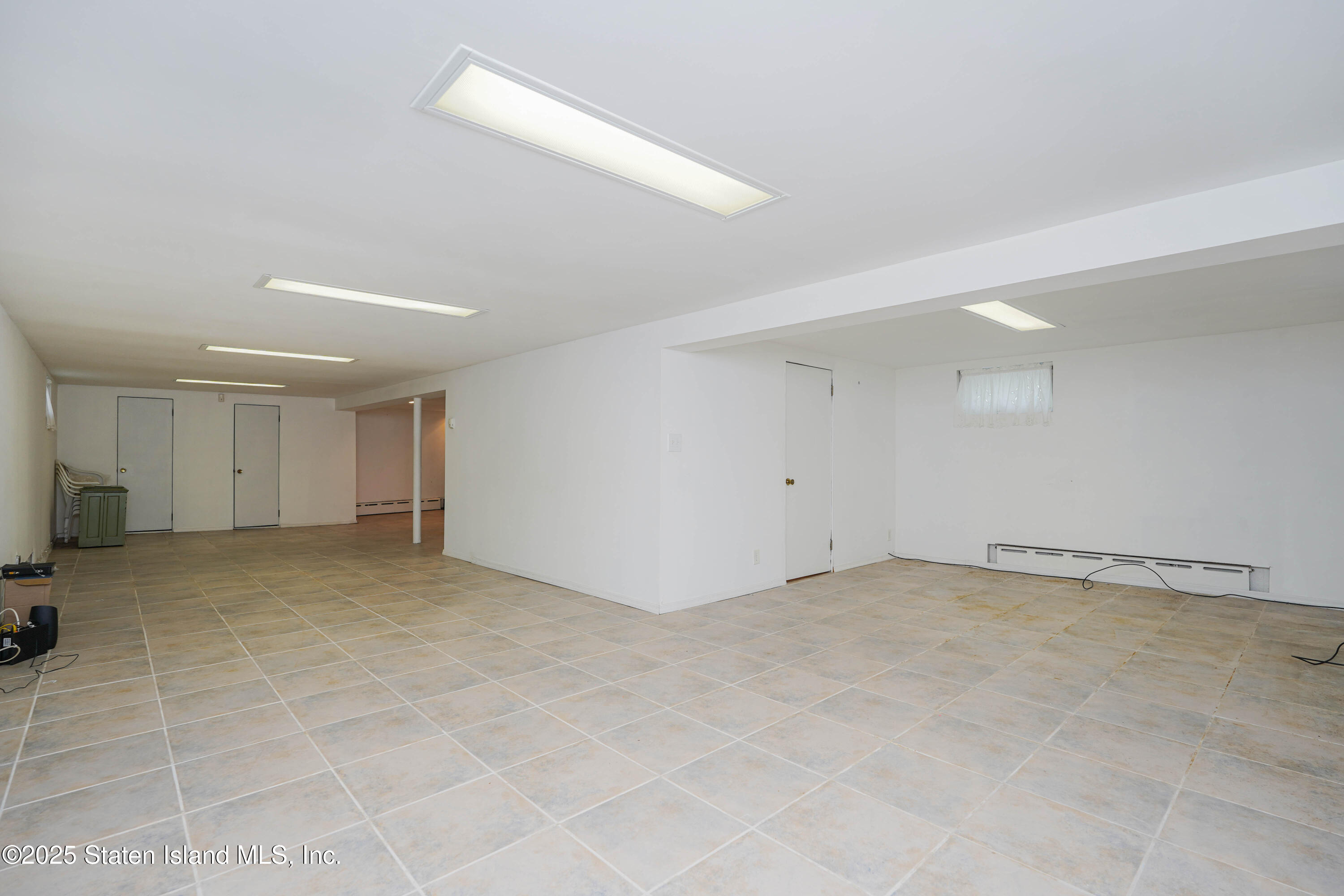 160 Woods Of Arden Road, Staten Island, NY, 10312 image 13