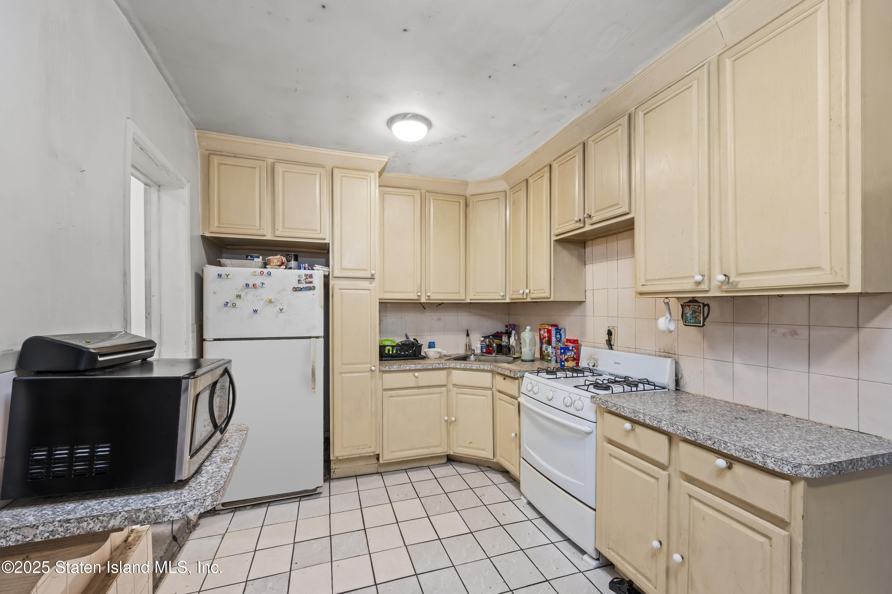 636 39th Street Image 5