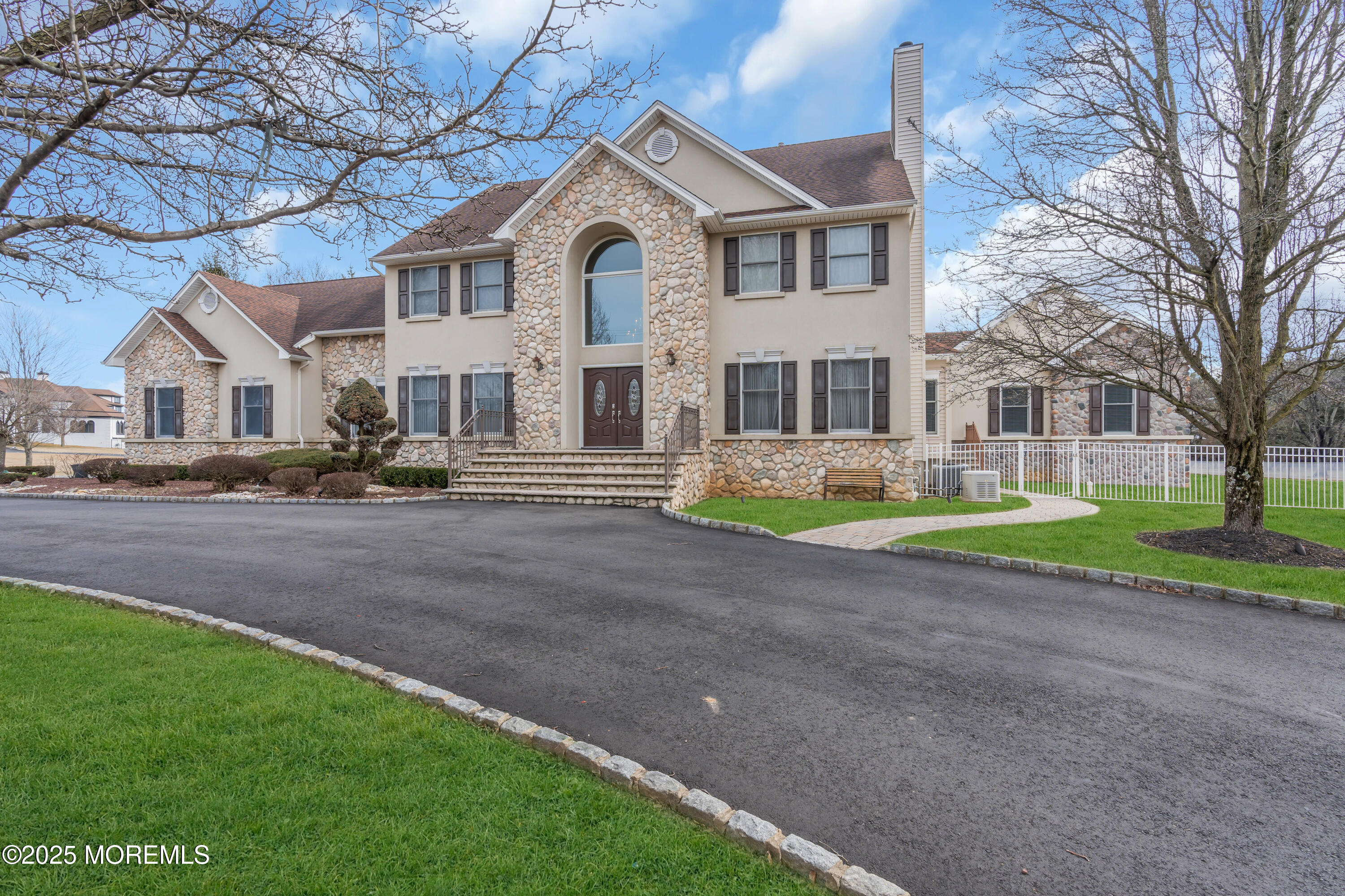 168 Pleasant Valley Road Image 3