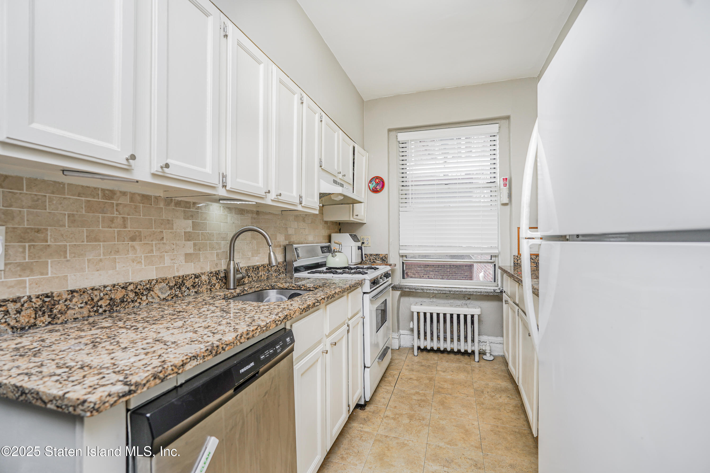 868 E 7th Street 3g, Brooklyn, NY, 11230 image 6
