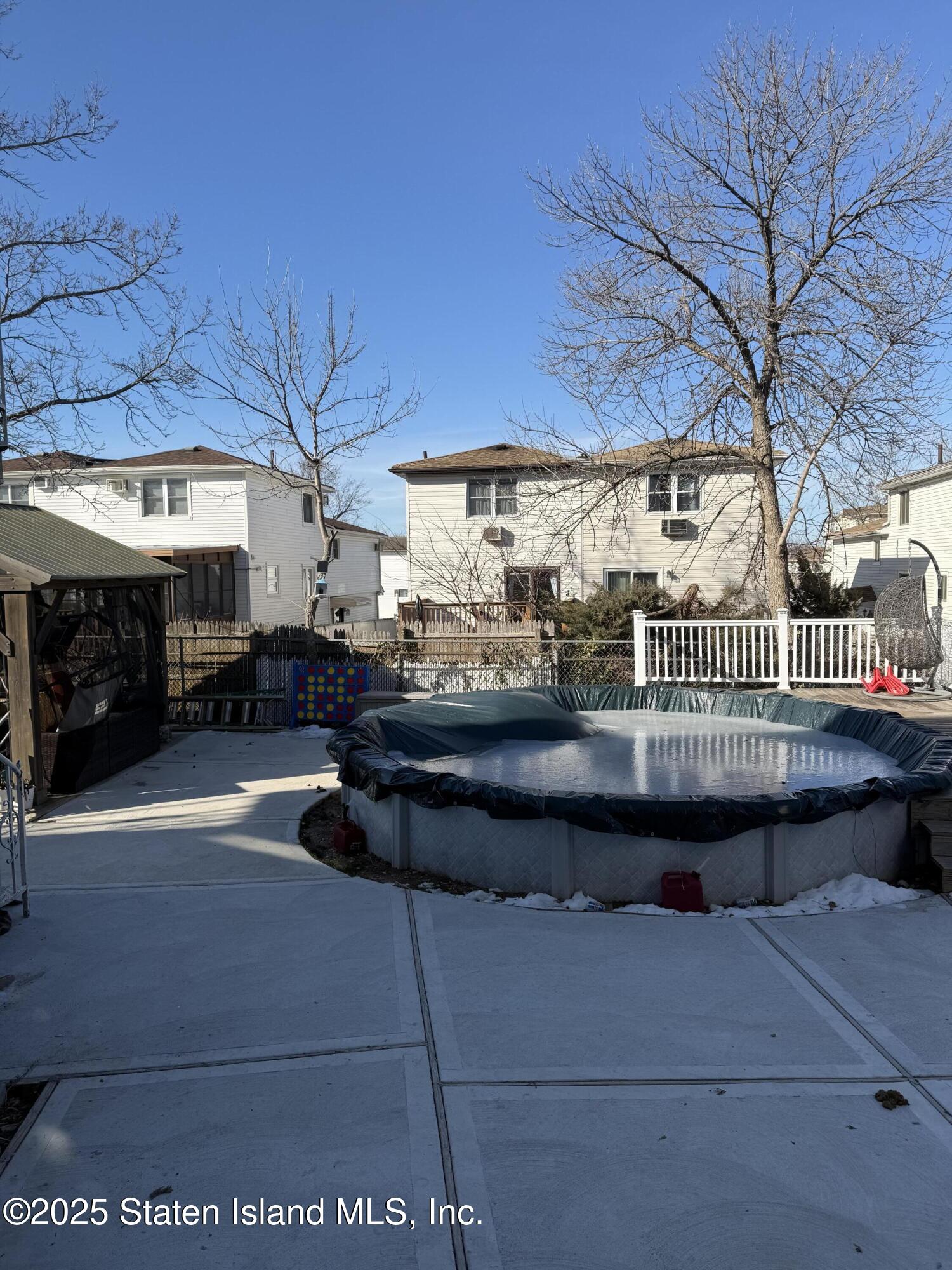 15 Vineland Avenue Image 4