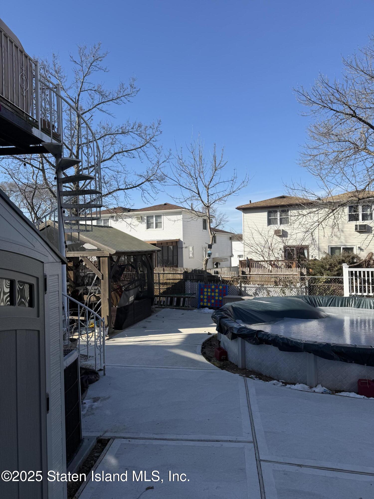 15 Vineland Avenue Image 5