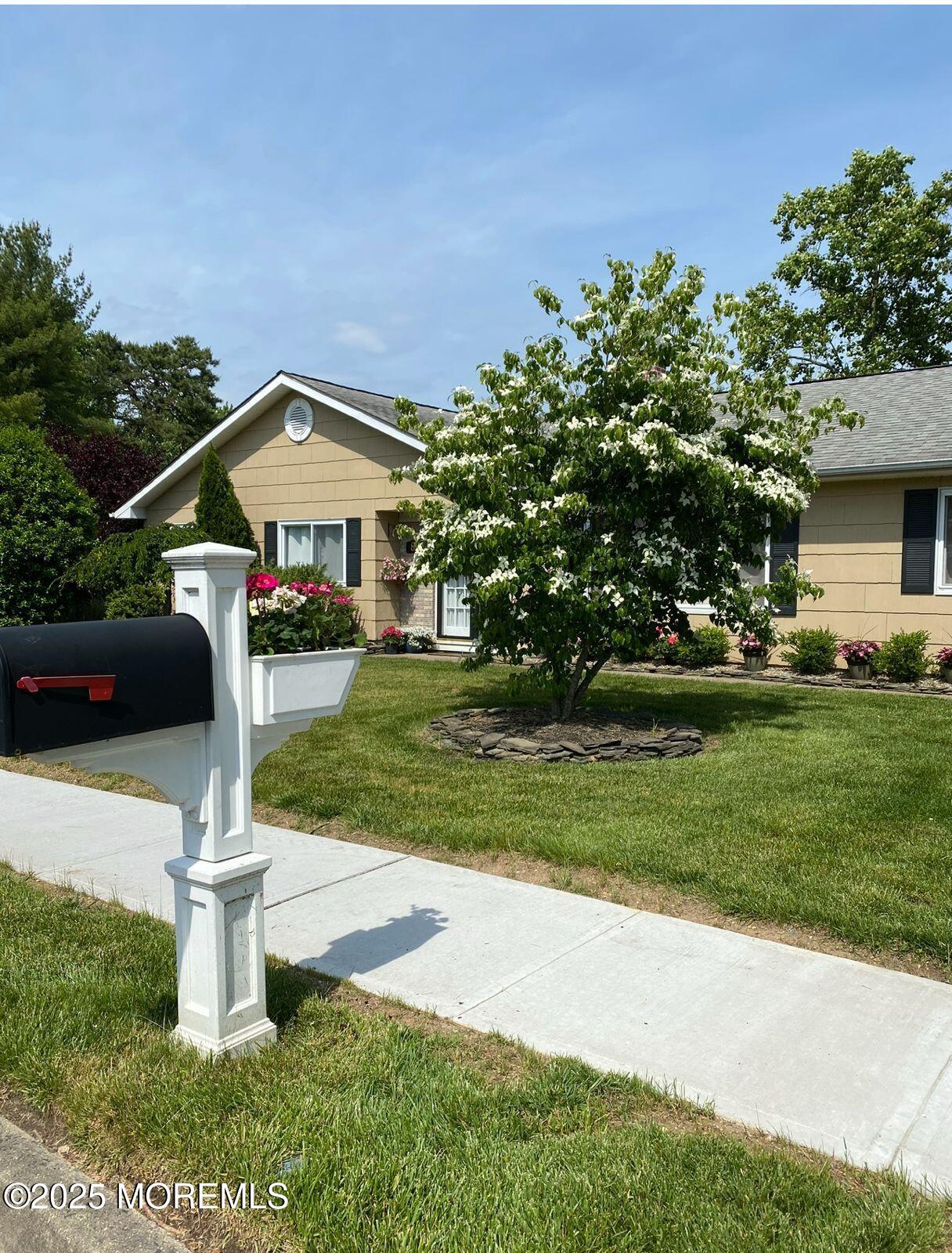 8 N Rhoda Street, Monroe, NJ, 08831