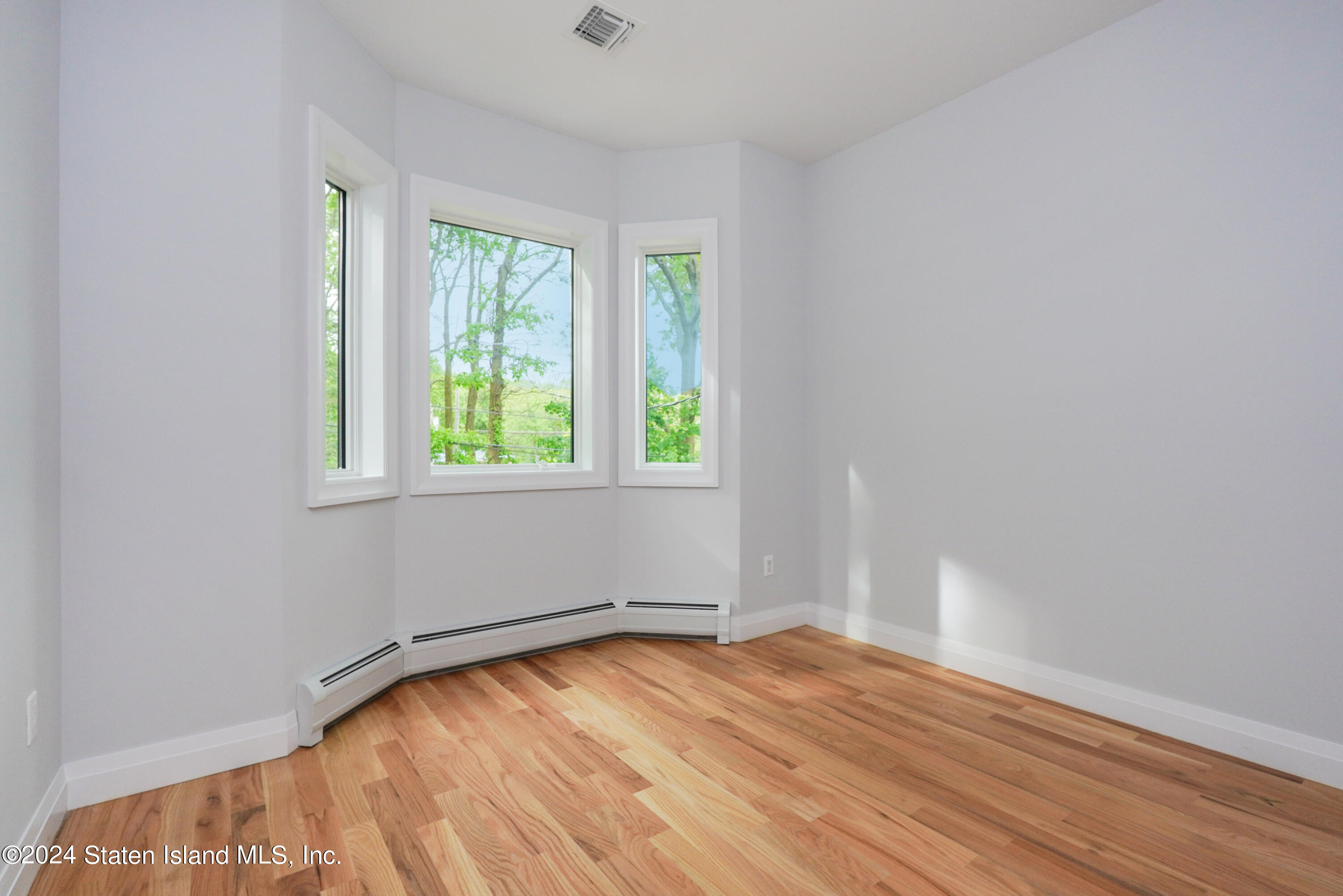 16 Dole Street, Staten Island, NY, 10312 image 35
