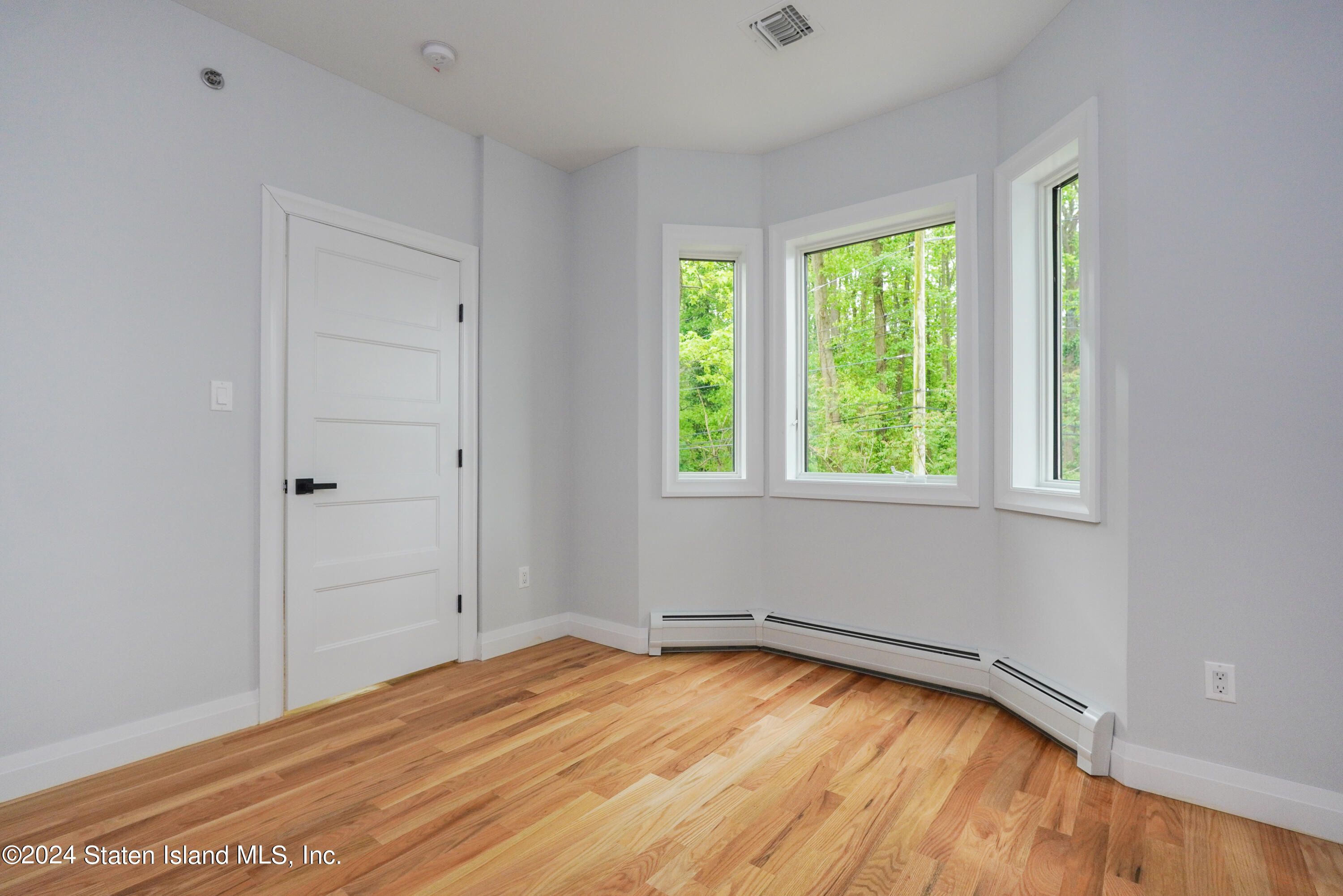 16 Dole Street, Staten Island, NY, 10312 image 36