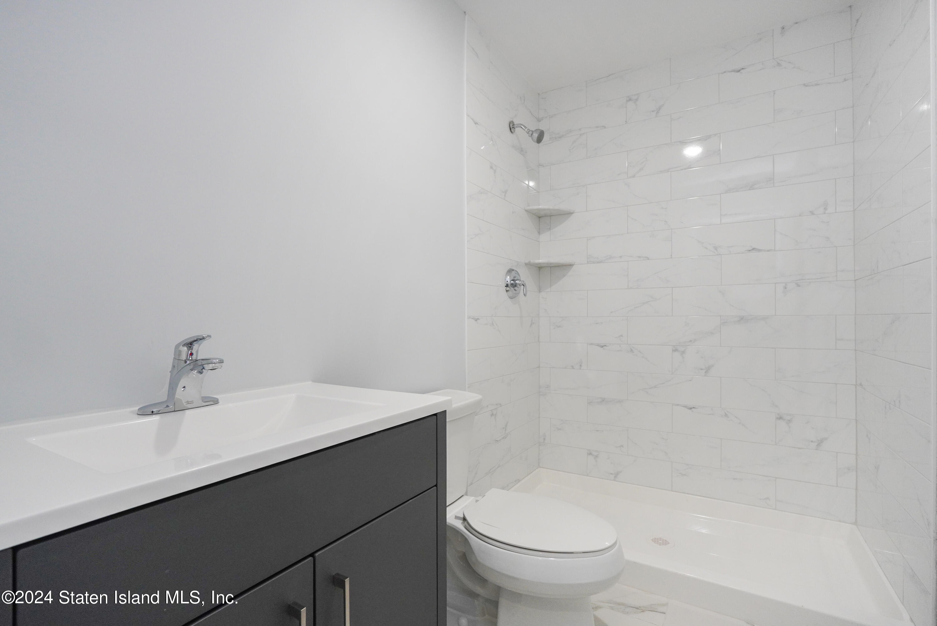 16 Dole Street, Staten Island, NY, 10312 image 40