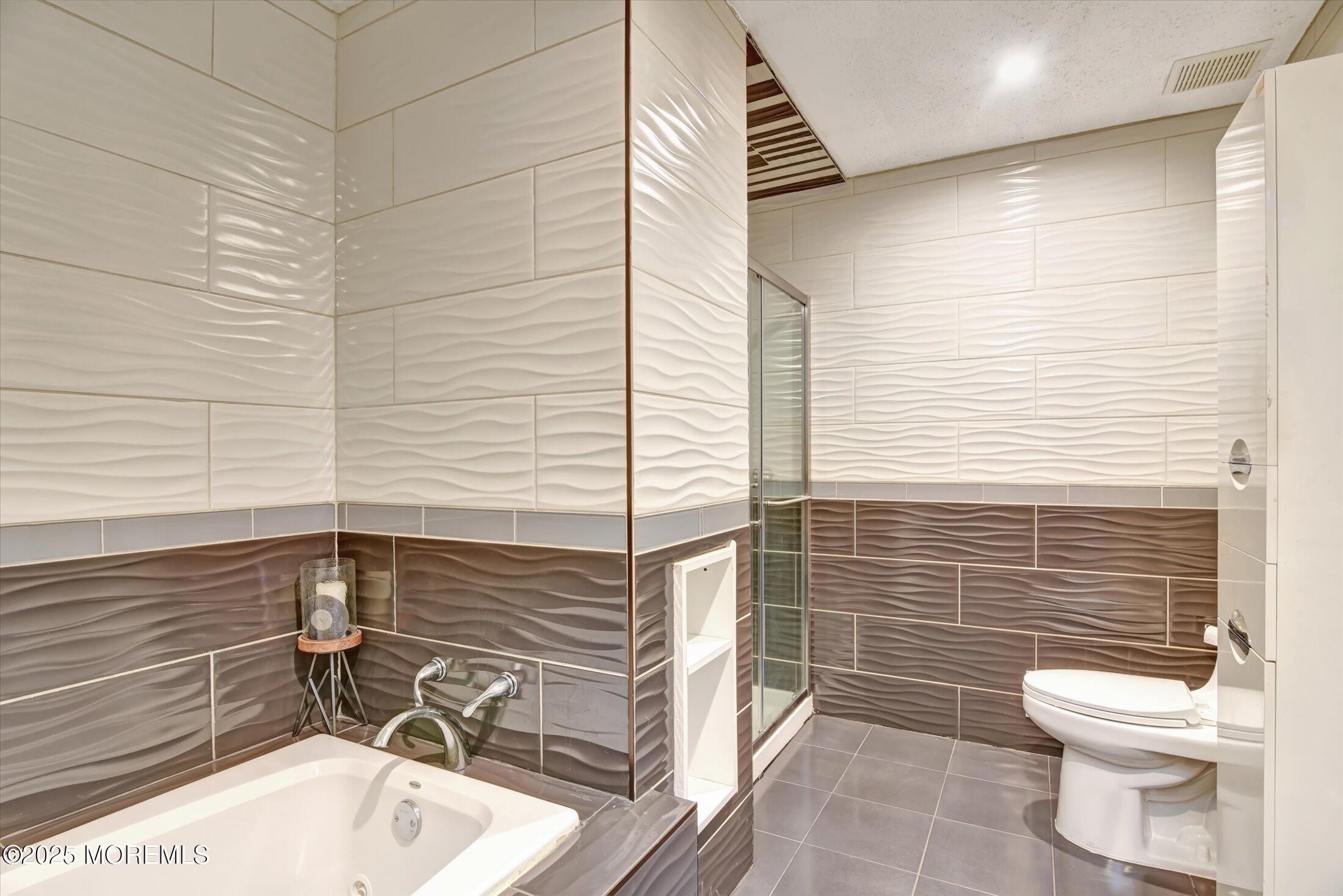 17 Barn Swallow Boulevard, Marlboro, NJ, 07746 image 20